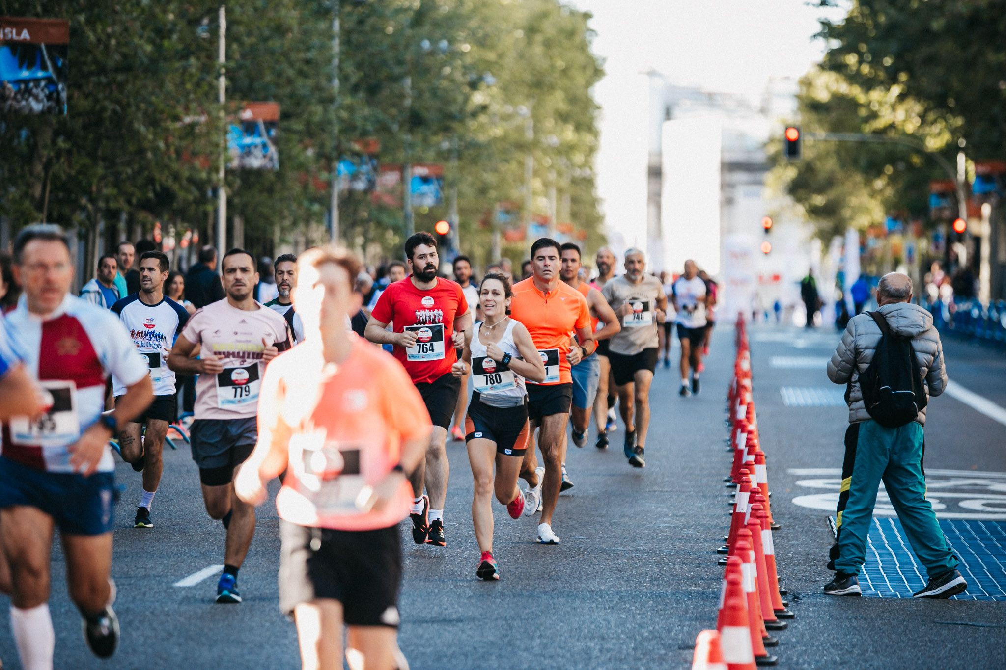 Las mejores fotos de las carreras populares en la TotalEnergies Milla Internacional de Madrid 2023. (219)