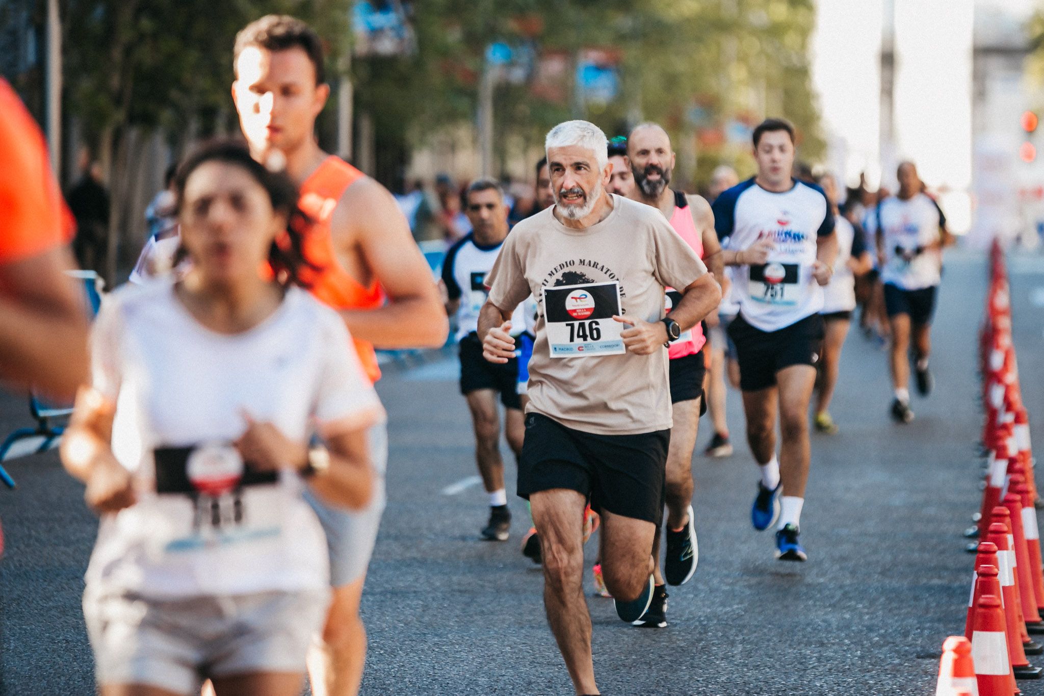Las mejores fotos de las carreras populares en la TotalEnergies Milla Internacional de Madrid 2023. (221)