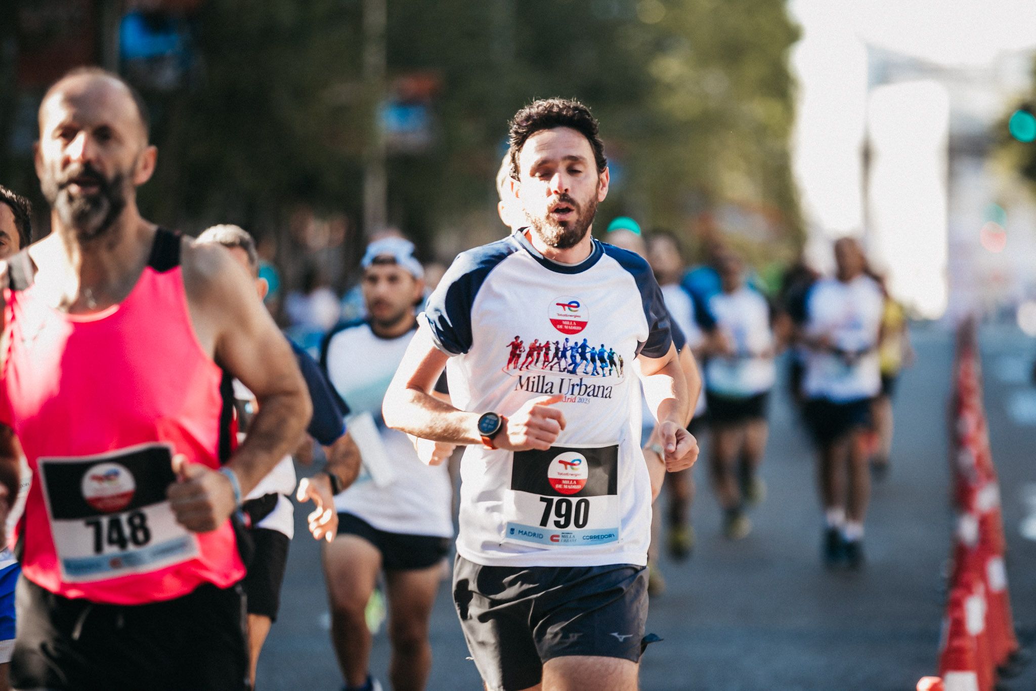 Las mejores fotos de las carreras populares en la TotalEnergies Milla Internacional de Madrid 2023. (223)