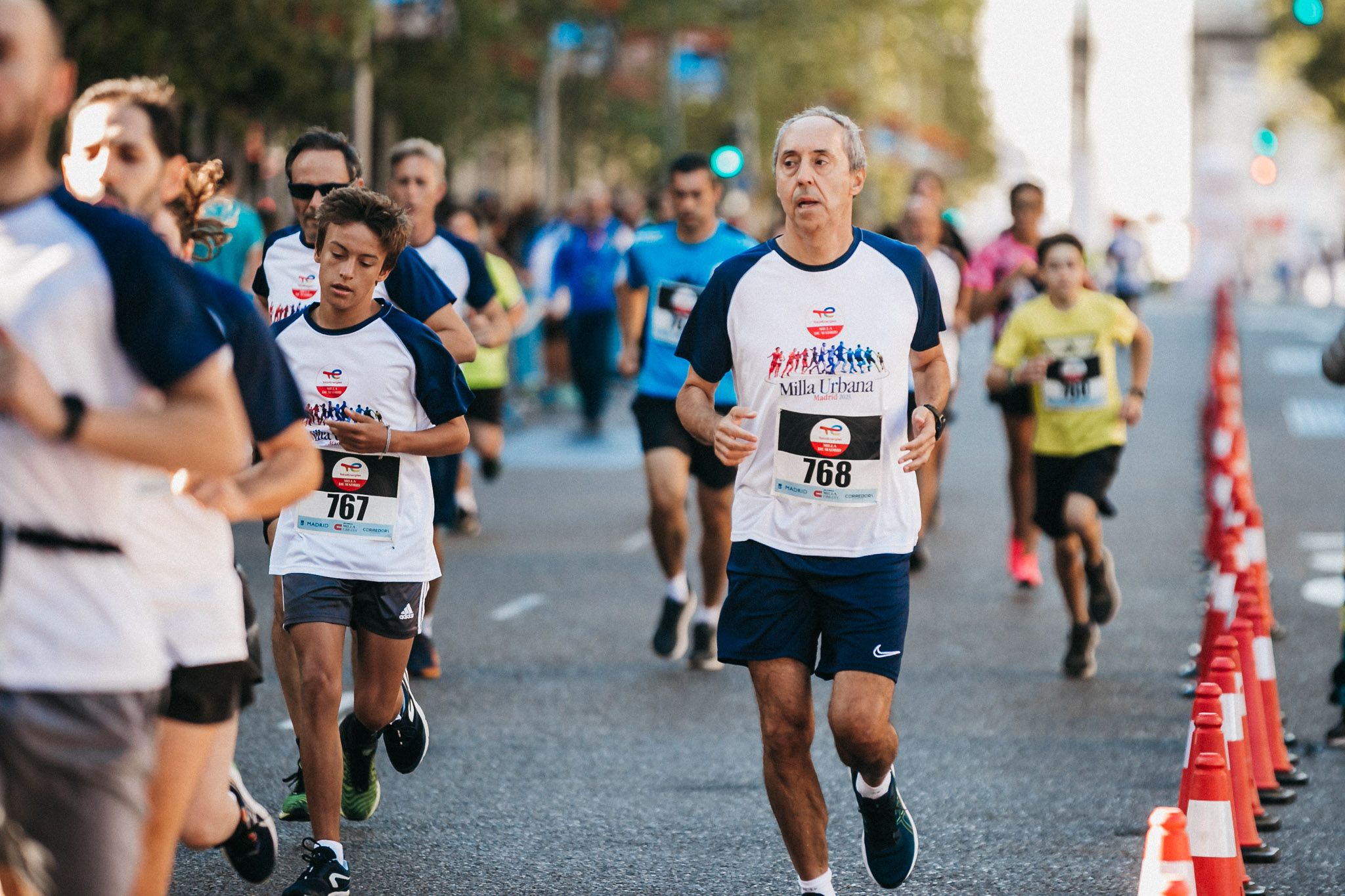 Las mejores fotos de las carreras populares en la TotalEnergies Milla Internacional de Madrid 2023. (224)