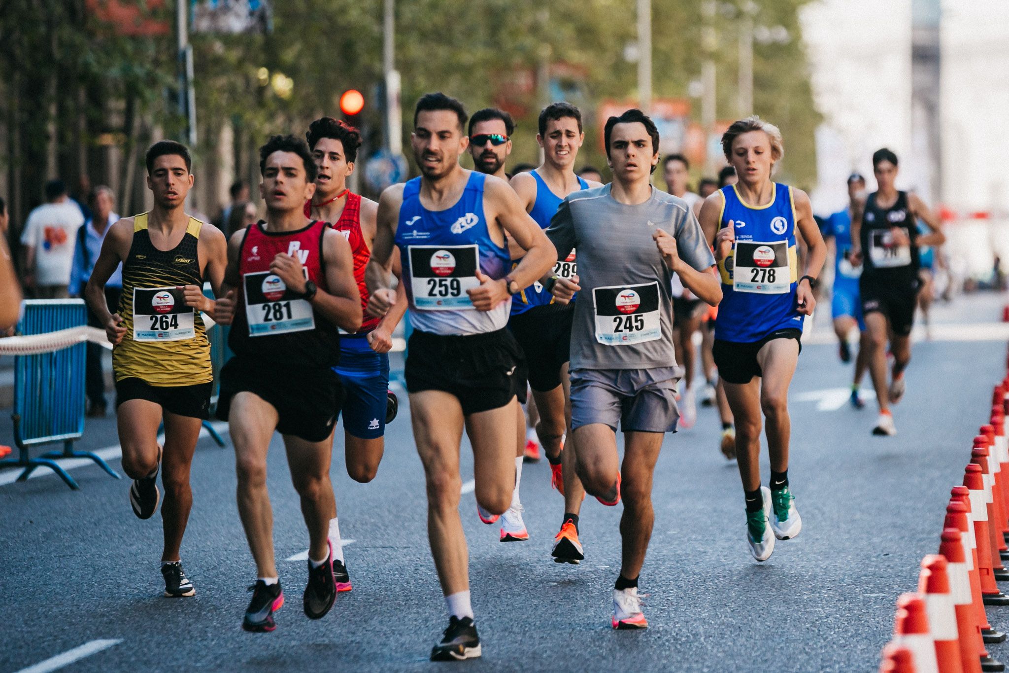 Las mejores fotos de las carreras populares en la TotalEnergies Milla de Madrid 2023. (203)