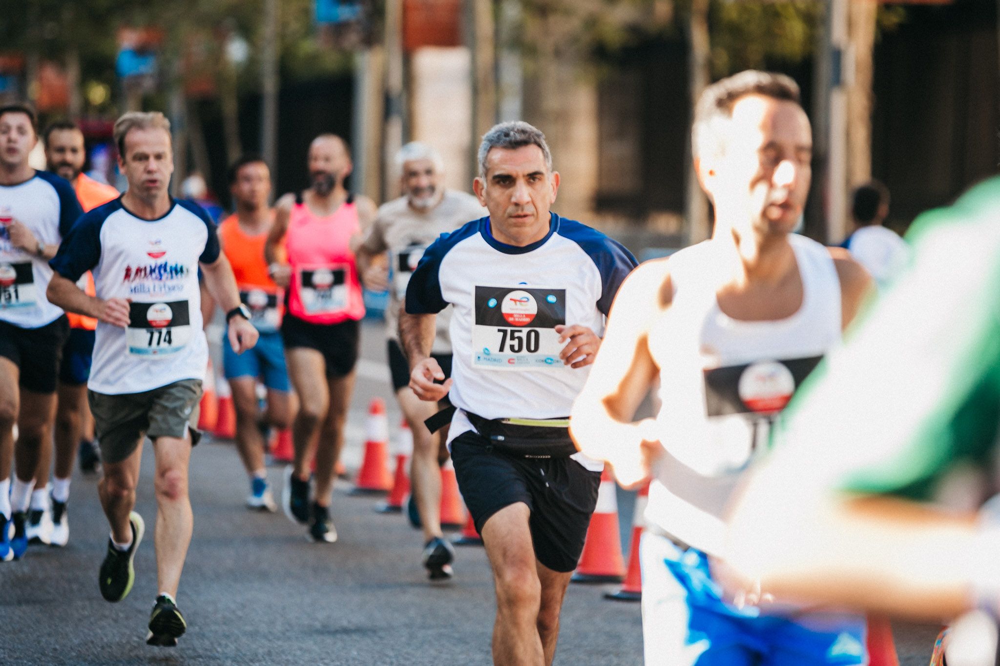 Las mejores fotos de las carreras populares en la TotalEnergies Milla Internacional de Madrid 2023. (237)