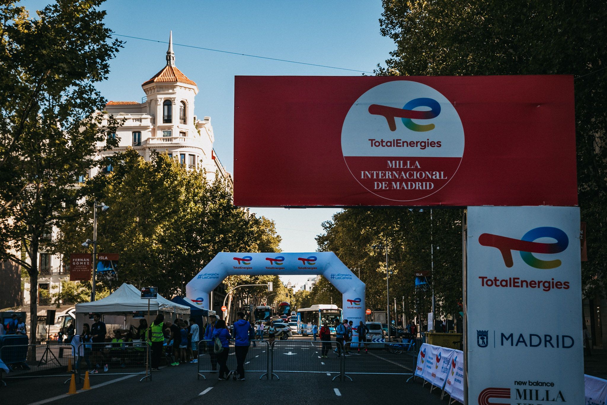 Las mejores fotos de las carreras populares en la TotalEnergies Milla Internacional de Madrid 2023. (241)