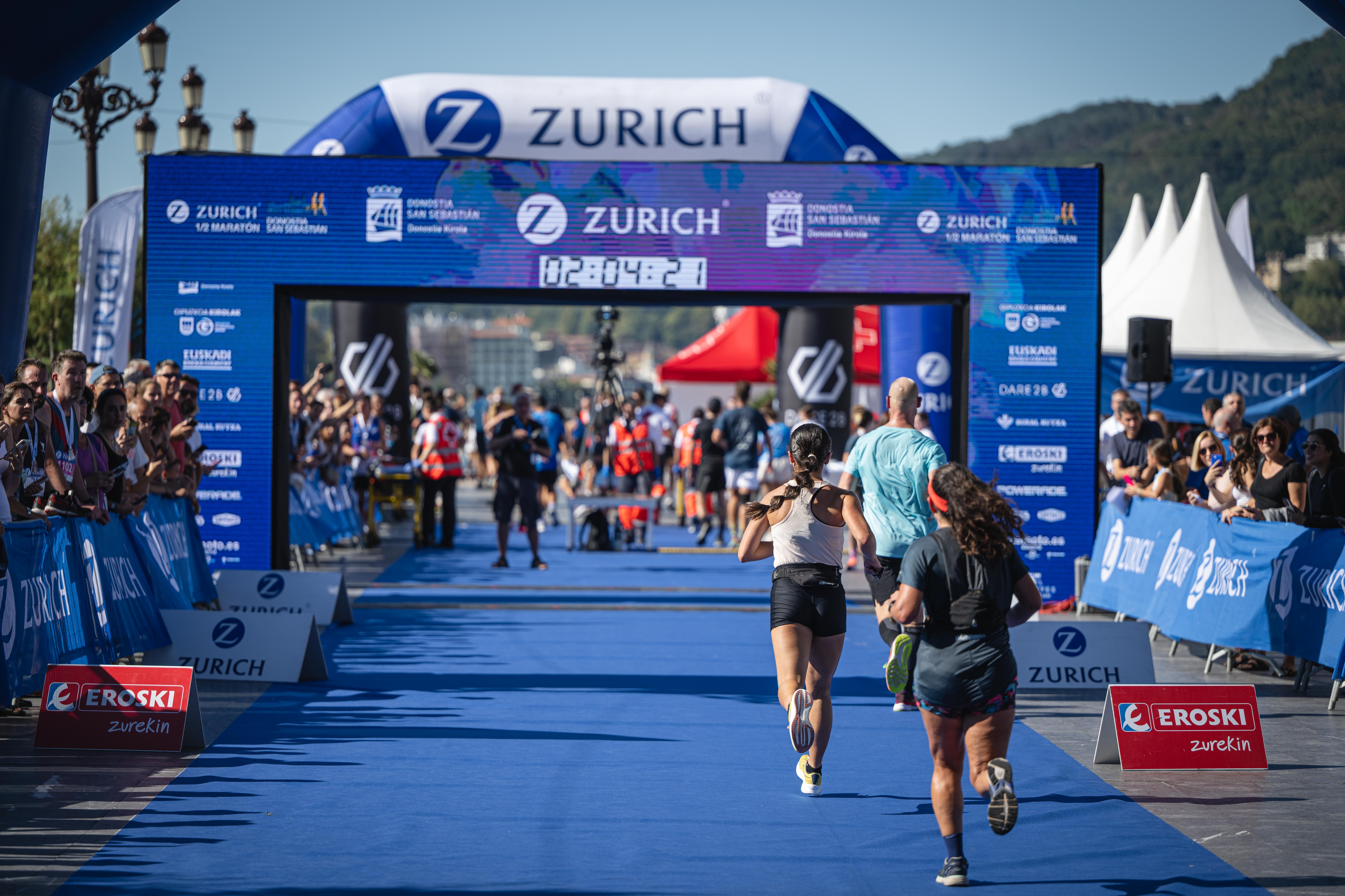 Una imagen del Zurich Medio Maratón de San Sebastián 2023. FOTORUNNERS.