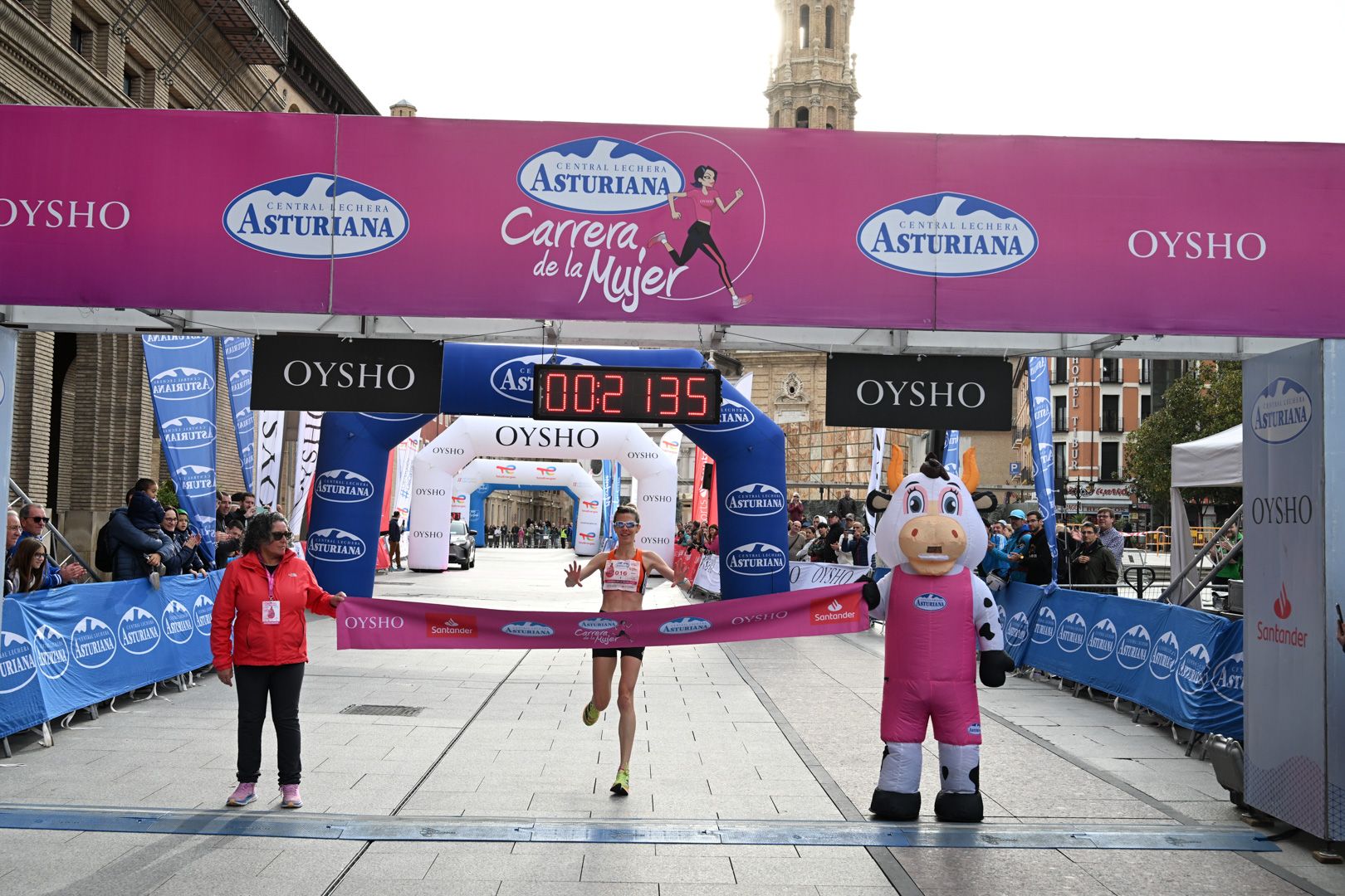Todas las fotos de la Carrera de la Mujer de Zaragoza 2023. 4264