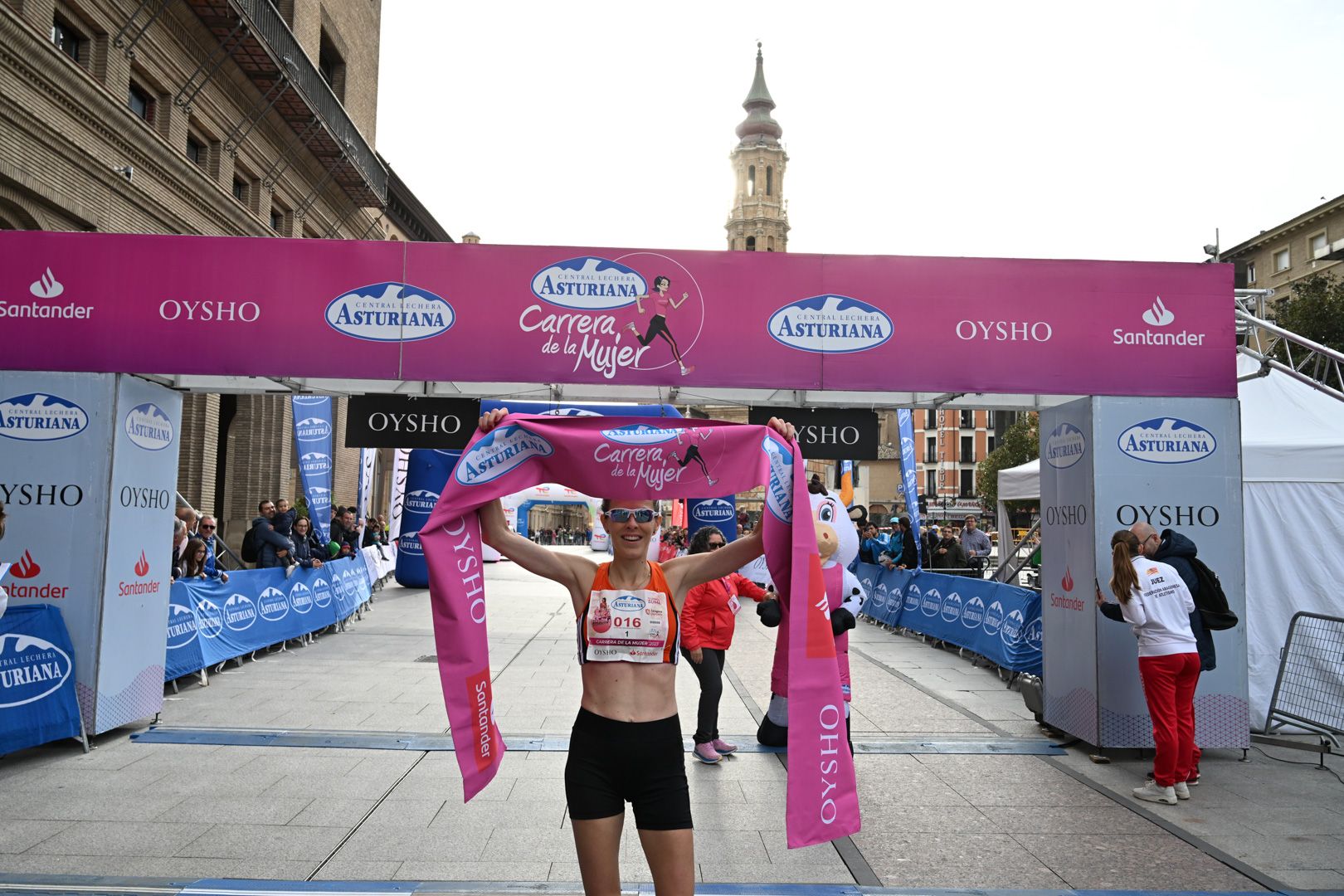 Todas las fotos de la Carrera de la Mujer de Zaragoza 2023. 4283