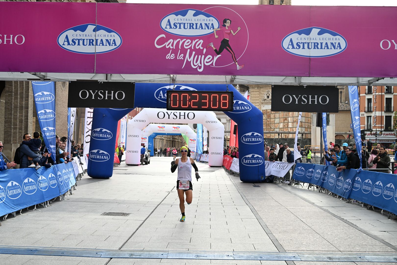 Todas las fotos de la Carrera de la Mujer de Zaragoza 2023. 4298