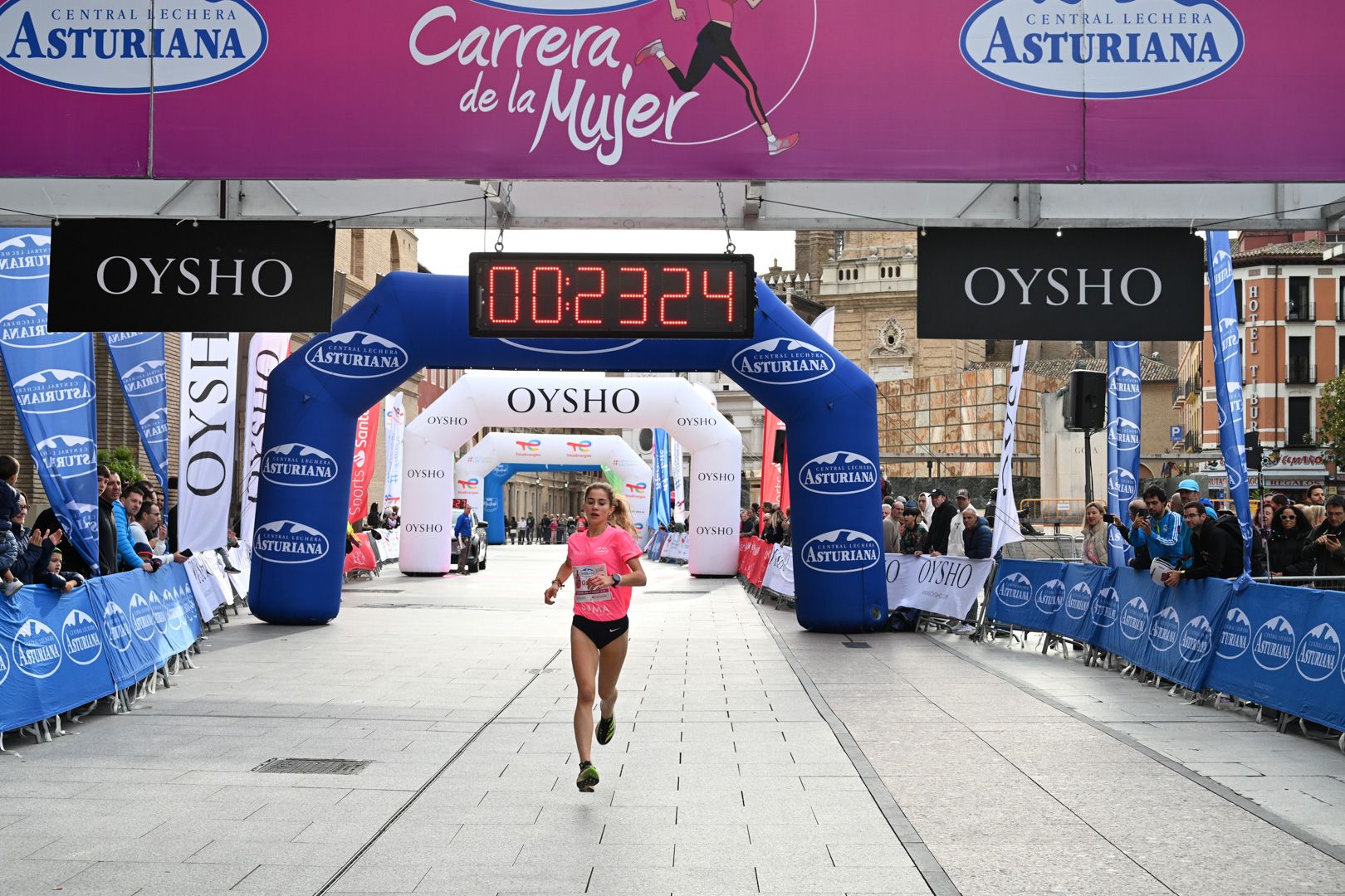 Todas las fotos de la Carrera de la Mujer de Zaragoza 2023. 4308