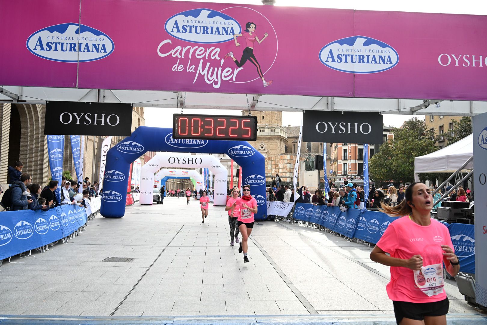 Todas las fotos de la Carrera de la Mujer de Zaragoza 2023. 4524