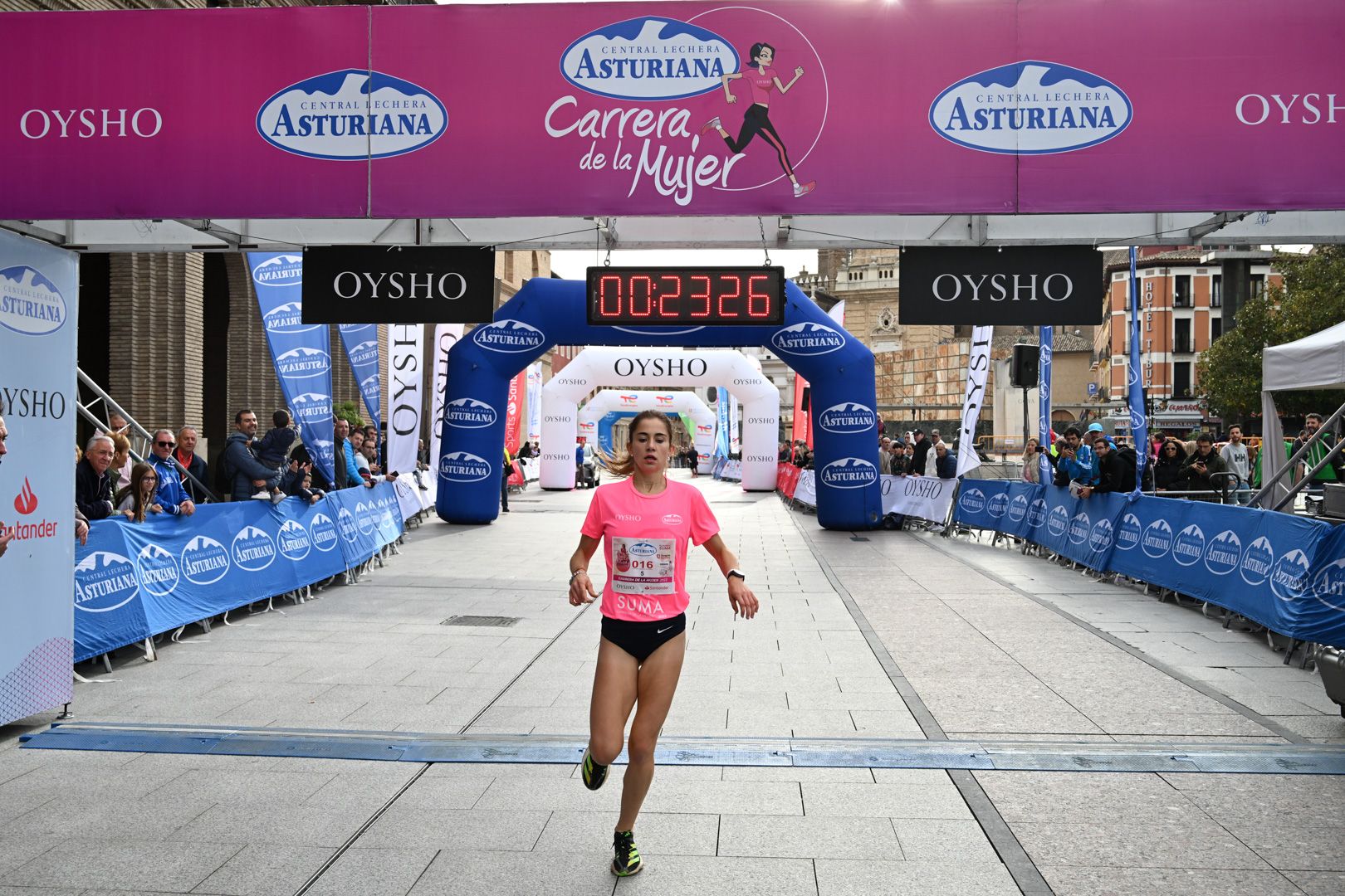 Todas las fotos de la Carrera de la Mujer de Zaragoza 2023. 4313
