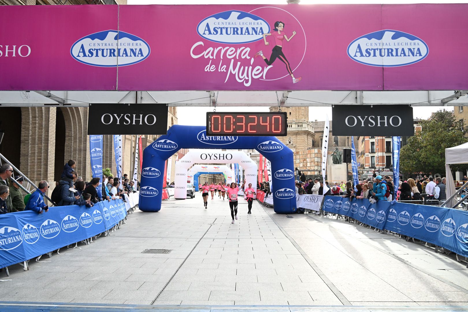 Todas las fotos de la Carrera de la Mujer de Zaragoza 2023. 4532