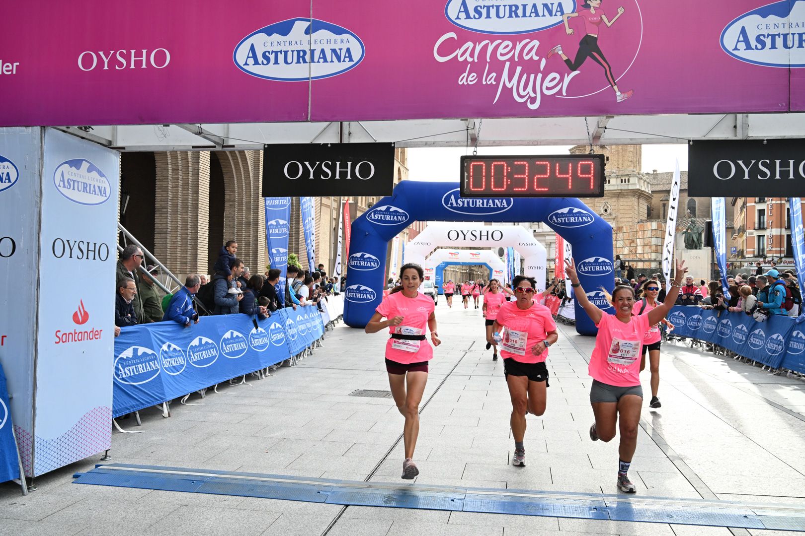Todas las fotos de la Carrera de la Mujer de Zaragoza 2023. 4543