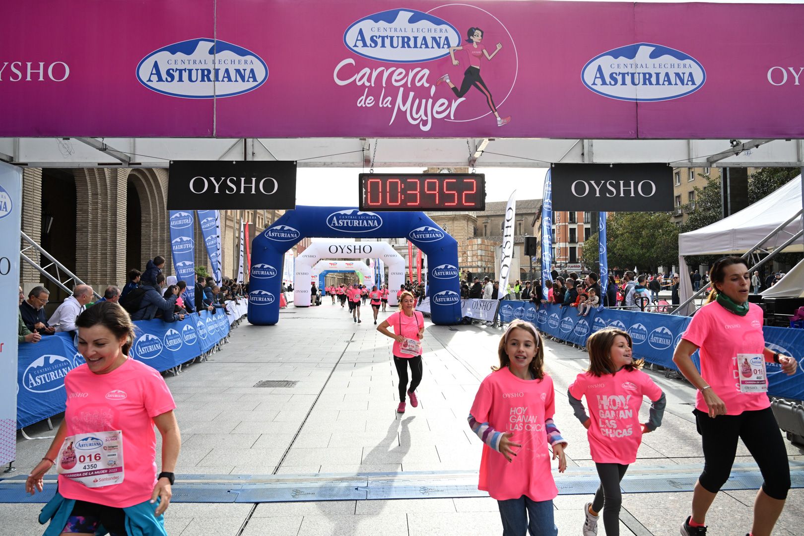 Todas las fotos de la Carrera de la Mujer de Zaragoza 2023. 5026