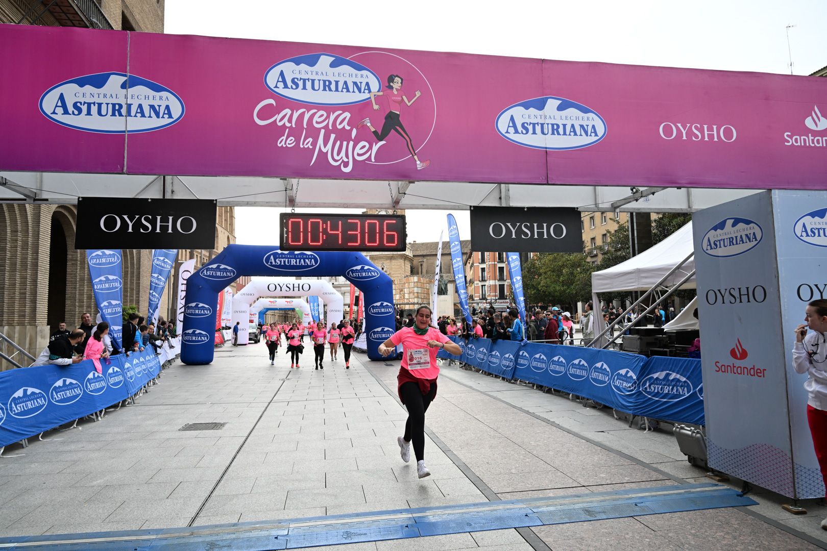 Todas las fotos de la Carrera de la Mujer de Zaragoza 2023. 5264