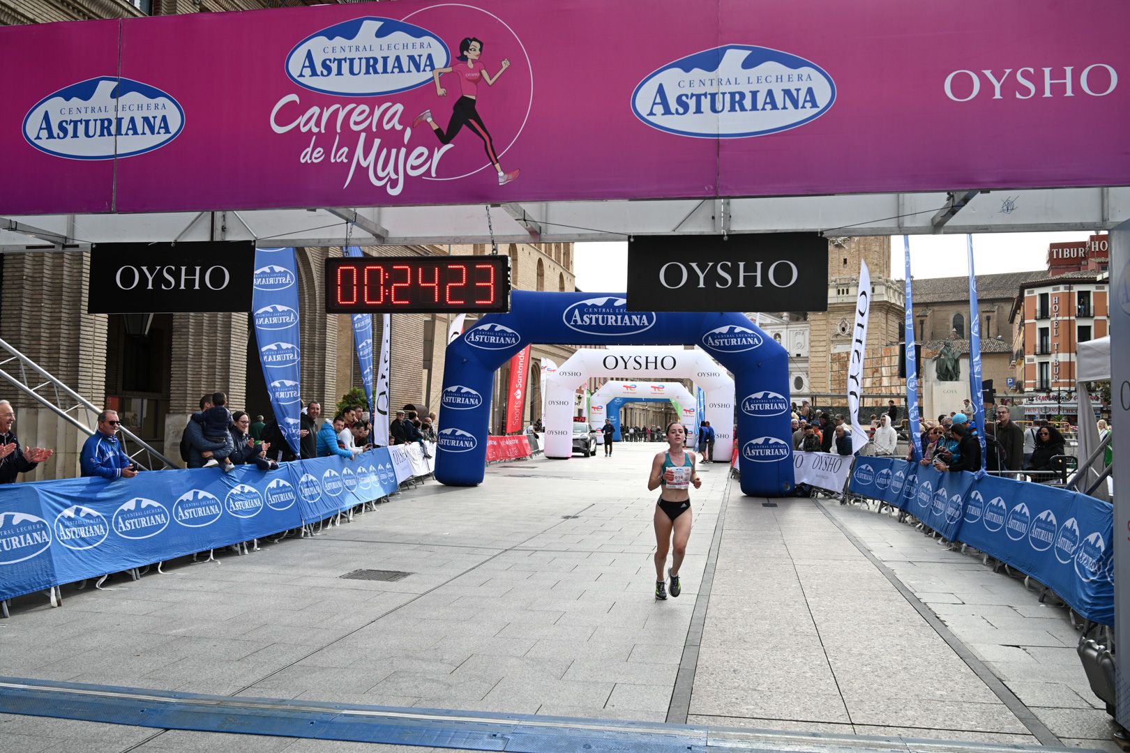 Todas las fotos de la Carrera de la Mujer de Zaragoza 2023. 4333