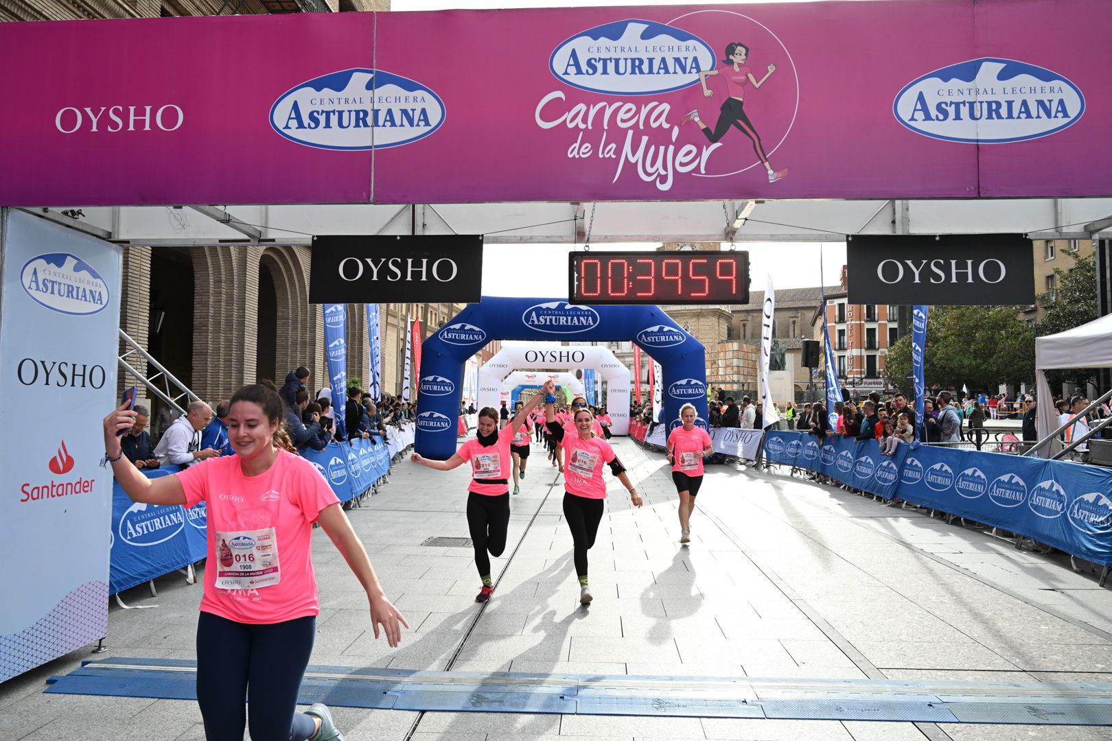Todas las fotos de la Carrera de la Mujer de Zaragoza 2023. 5032