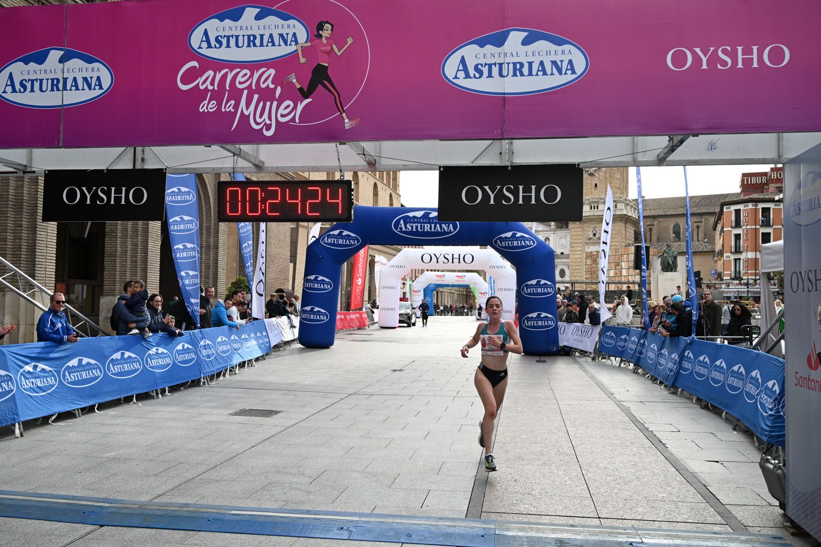 Todas las fotos de la Carrera de la Mujer de Zaragoza 2023. 4334