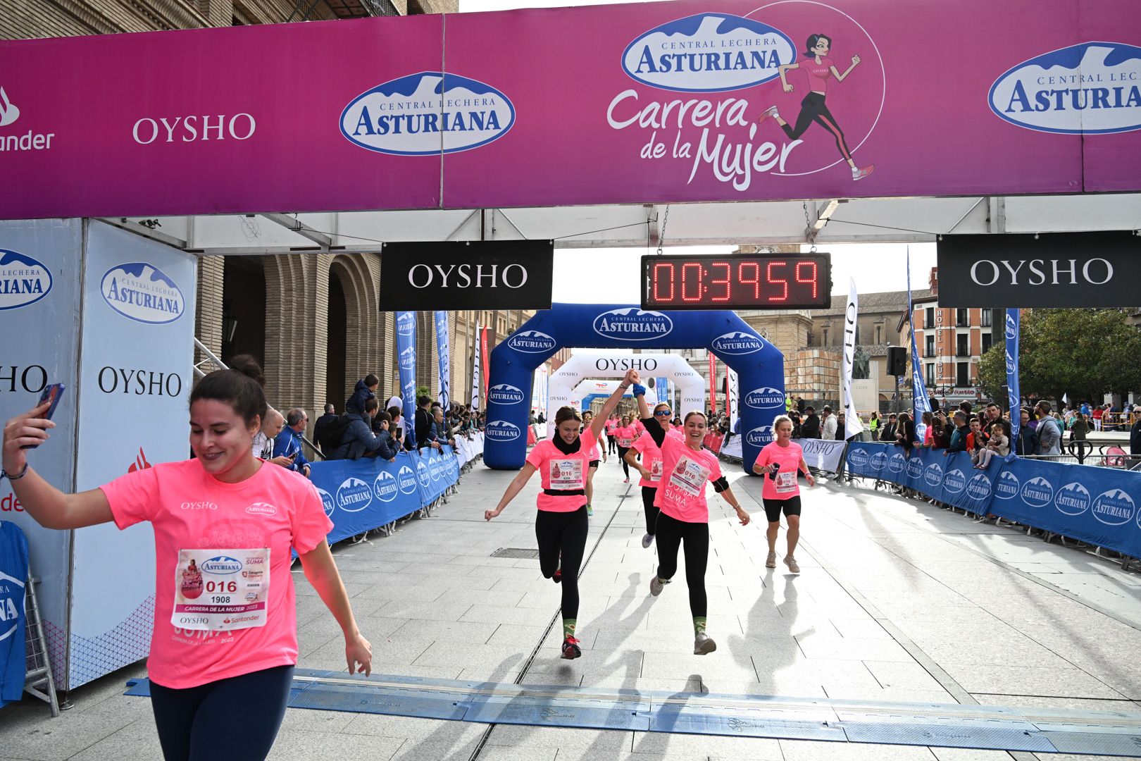 Todas las fotos de la Carrera de la Mujer de Zaragoza 2023. 5033