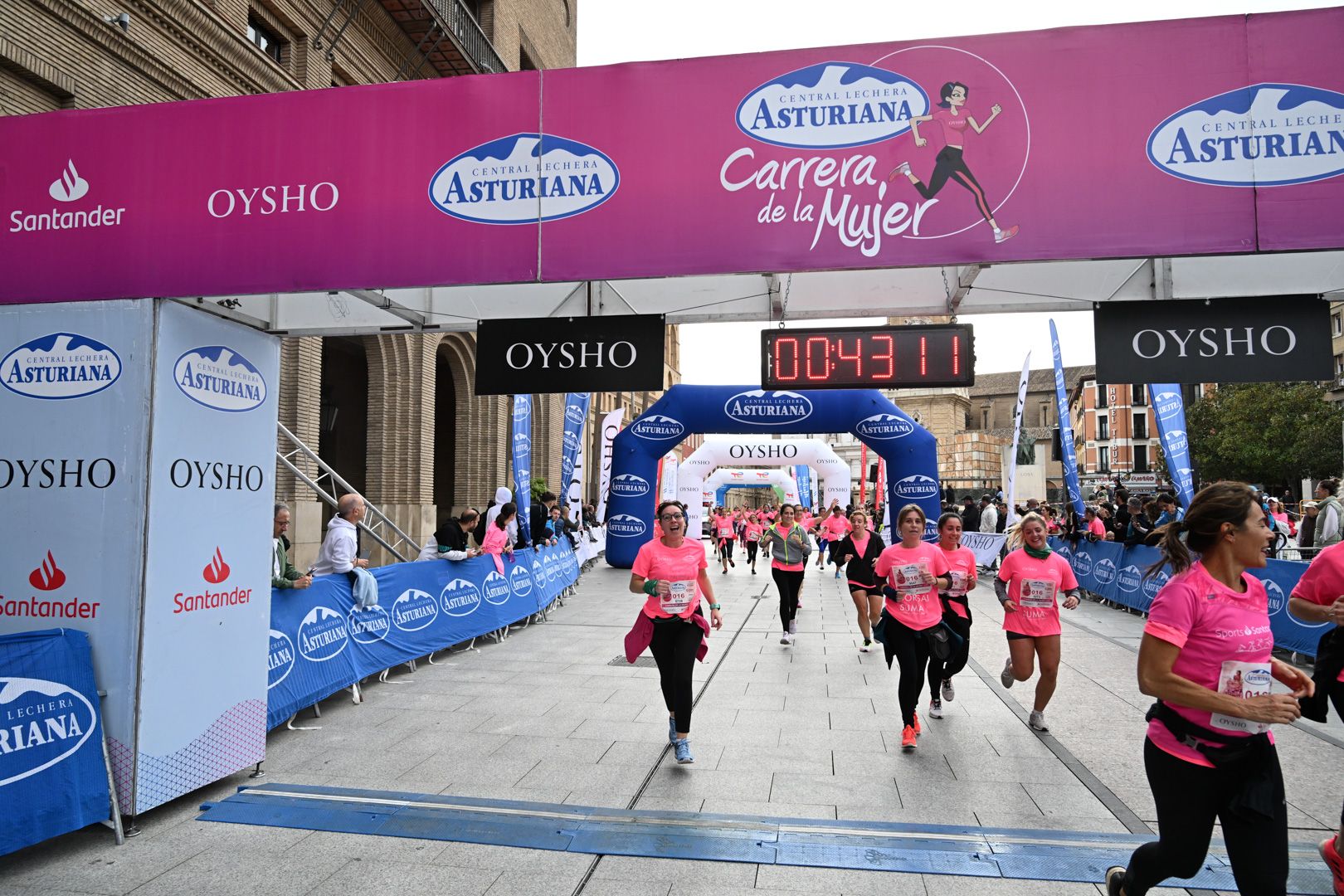 Todas las fotos de la Carrera de la Mujer de Zaragoza 2023. 5268