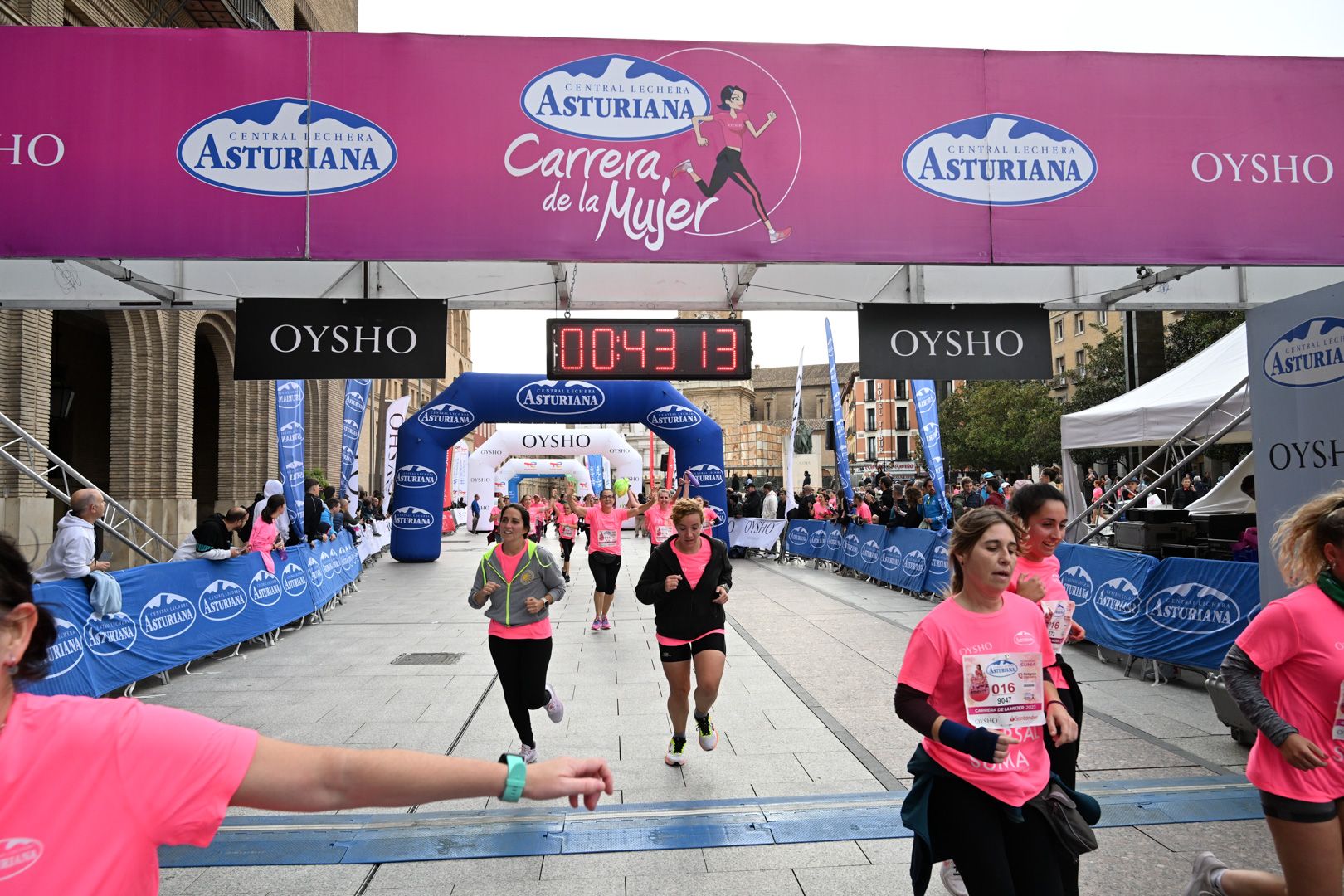 Todas las fotos de la Carrera de la Mujer de Zaragoza 2023. 5271