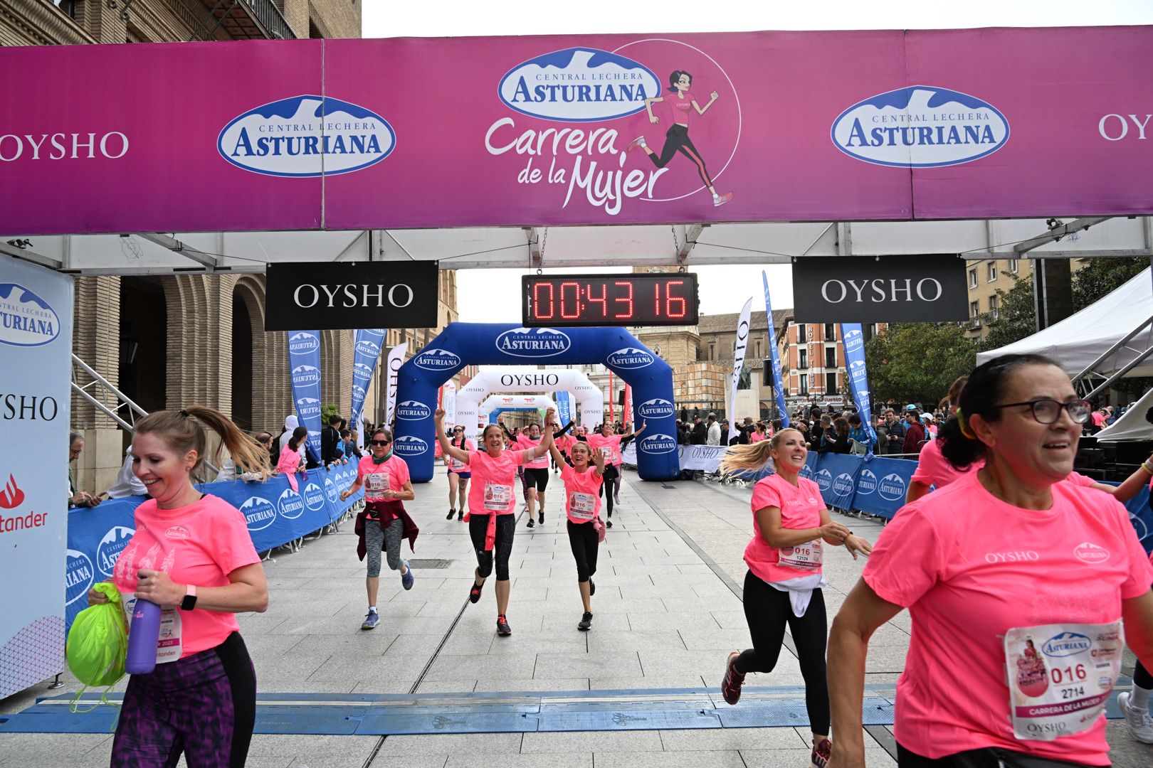Todas las fotos de la Carrera de la Mujer de Zaragoza 2023. 5276