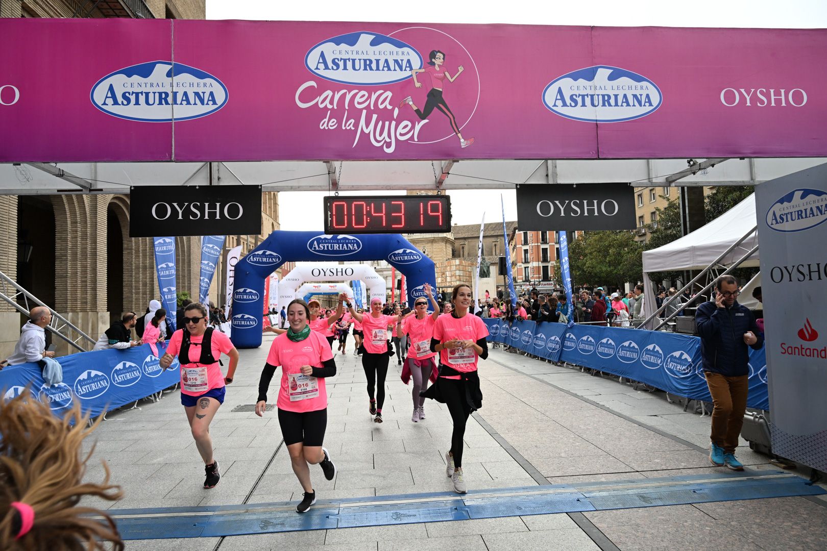 Todas las fotos de la Carrera de la Mujer de Zaragoza 2023. 5281