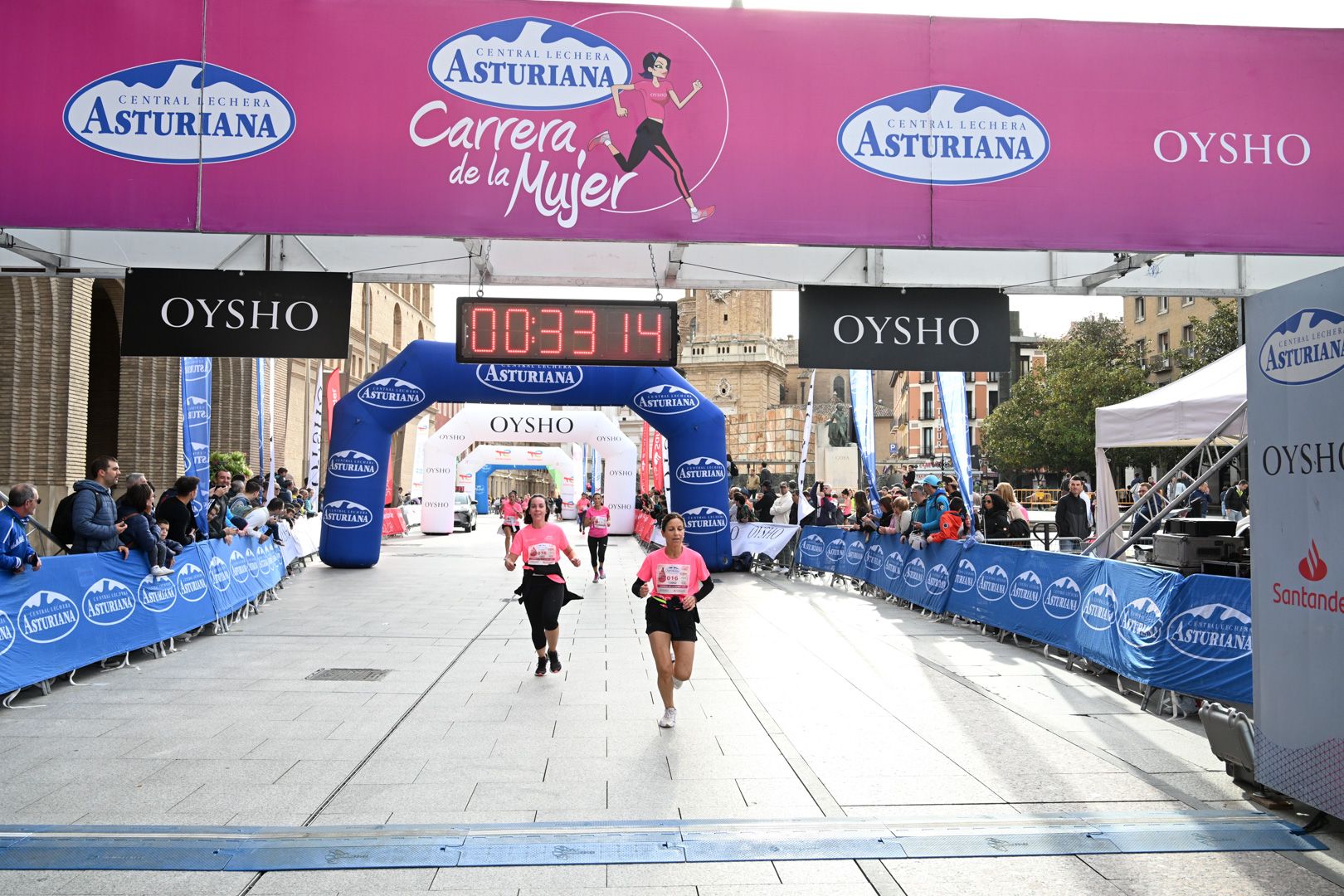 Todas las fotos de la Carrera de la Mujer de Zaragoza 2023. 4566