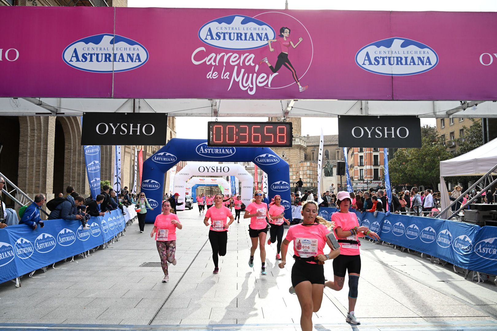 Todas las fotos de la Carrera de la Mujer de Zaragoza 2023. 4811