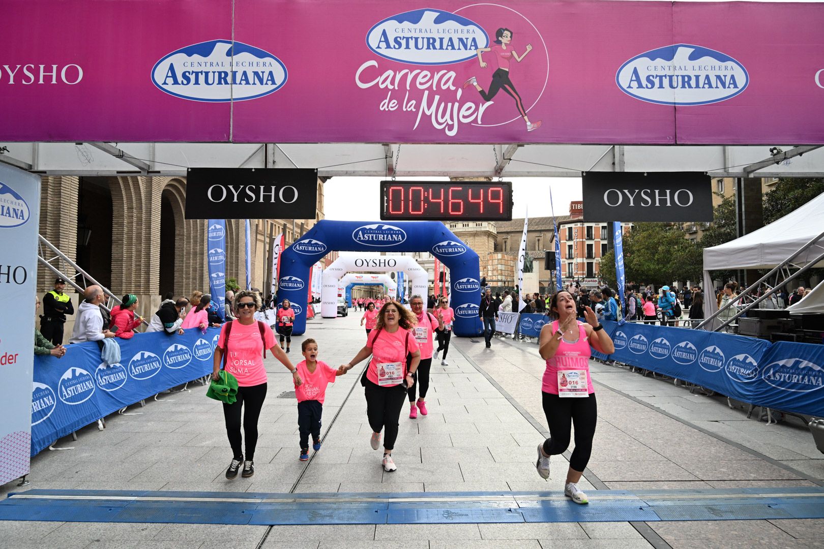 Todas las fotos de la Carrera de la Mujer de Zaragoza 2023. 5530