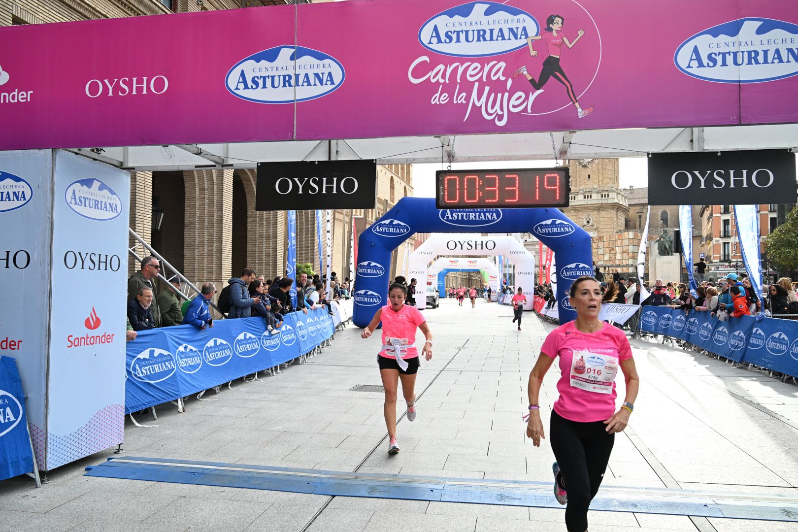 Todas las fotos de la Carrera de la Mujer de Zaragoza 2023. 4572