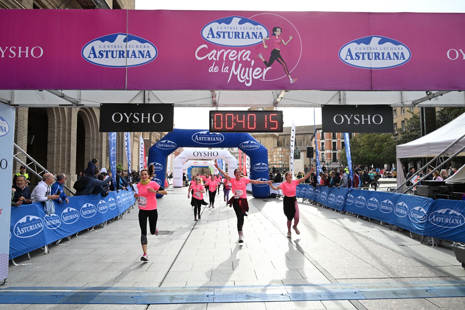Todas las fotos de la Carrera de la Mujer de Zaragoza 2023. 5056