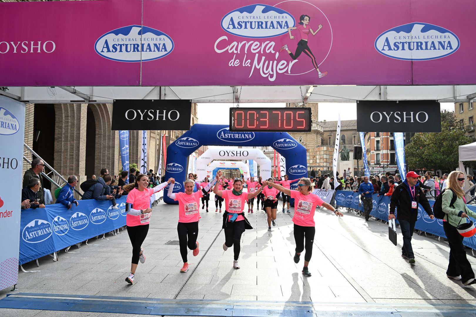 Todas las fotos de la Carrera de la Mujer de Zaragoza 2023. 4819