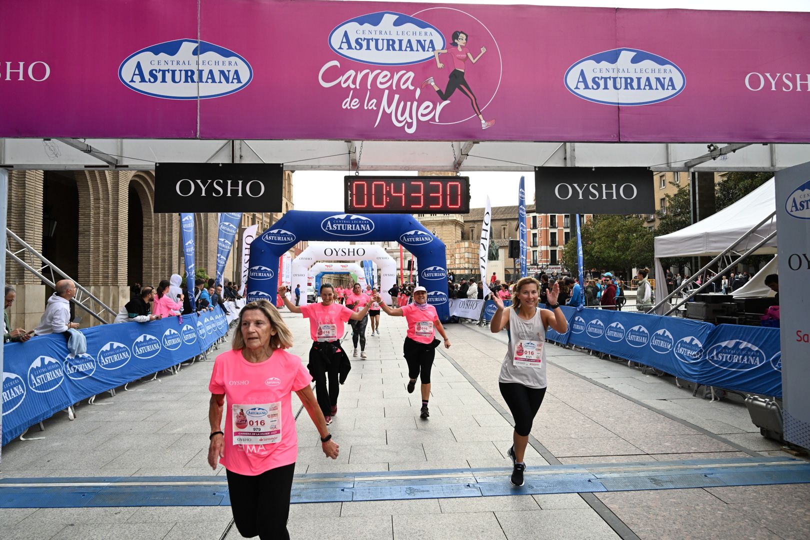 Todas las fotos de la Carrera de la Mujer de Zaragoza 2023. 5296