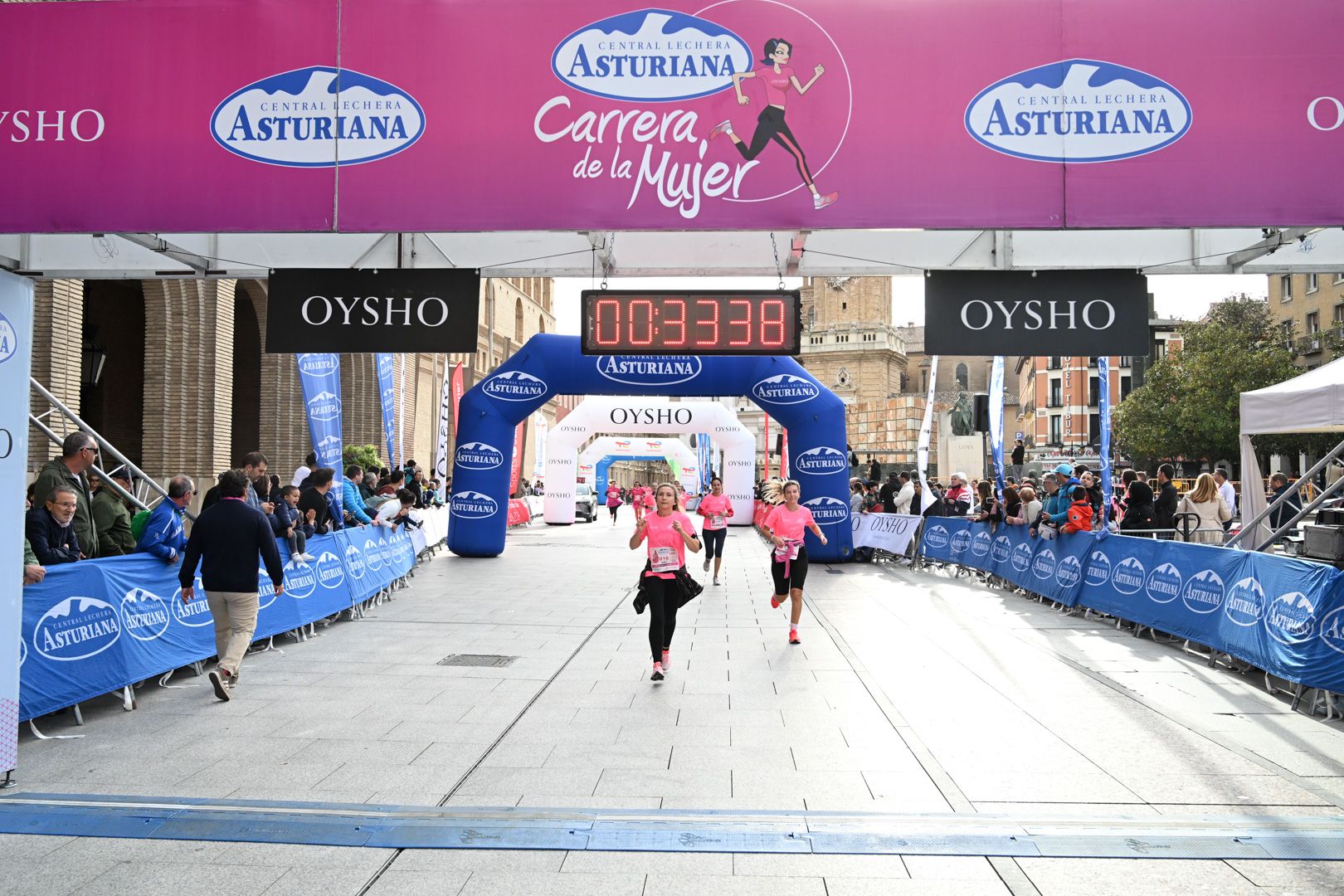 Todas las fotos de la Carrera de la Mujer de Zaragoza 2023. 4583