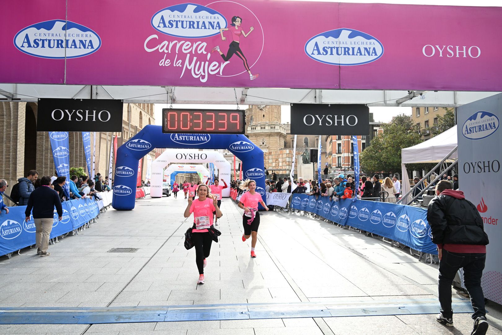 Todas las fotos de la Carrera de la Mujer de Zaragoza 2023. 4584