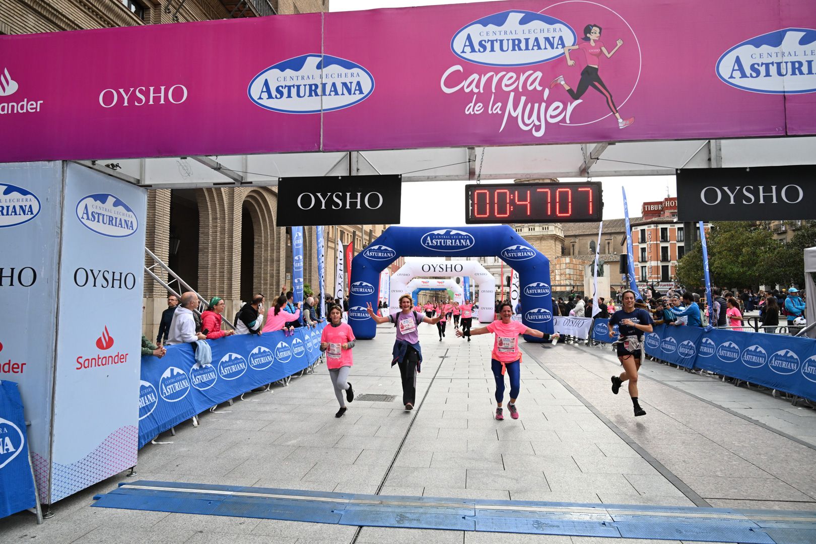 Todas las fotos de la Carrera de la Mujer de Zaragoza 2023. 5546