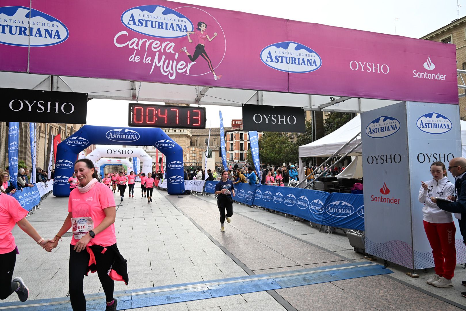 Todas las fotos de la Carrera de la Mujer de Zaragoza 2023. 5550