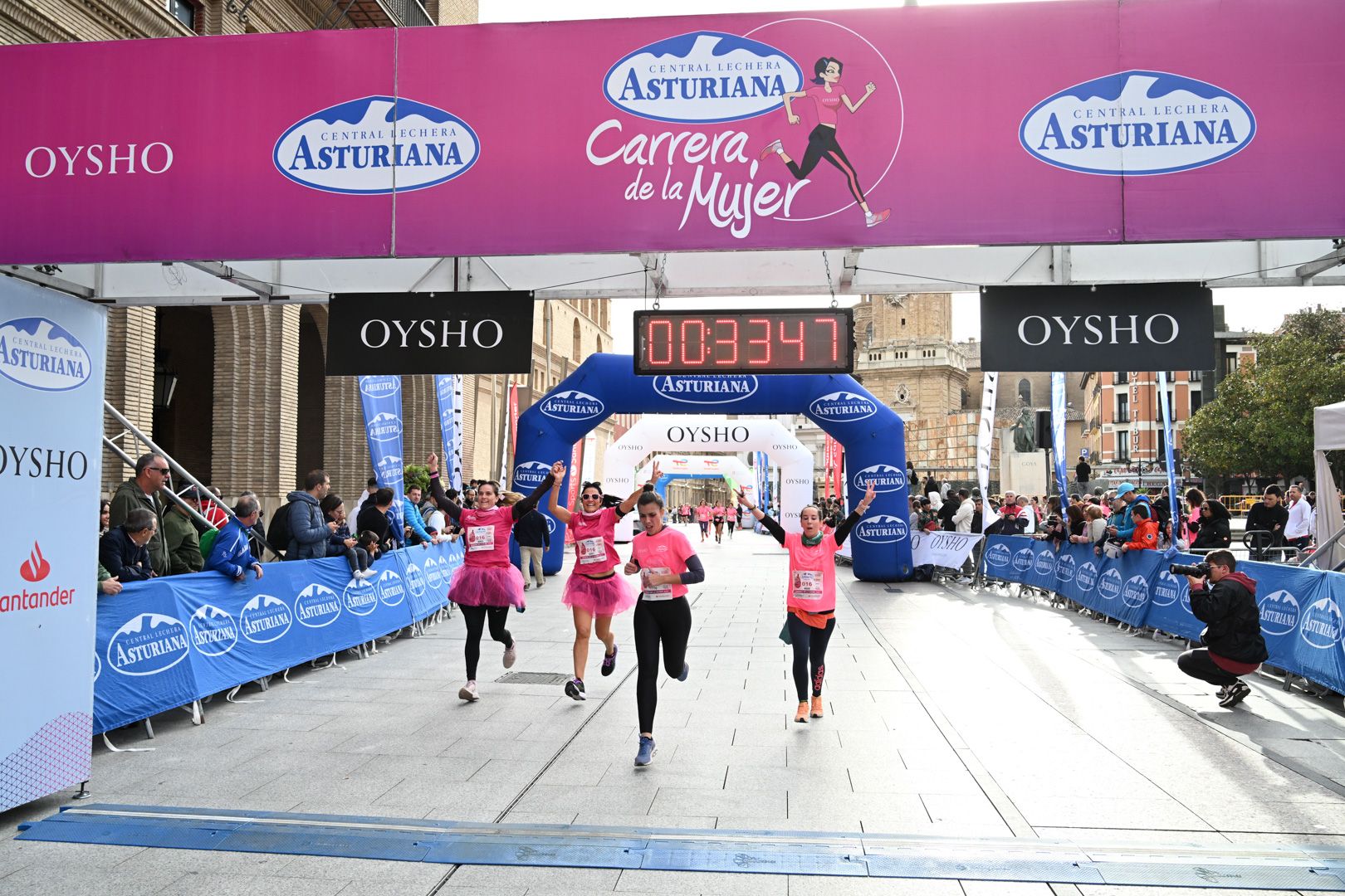 Todas las fotos de la Carrera de la Mujer de Zaragoza 2023. 4593
