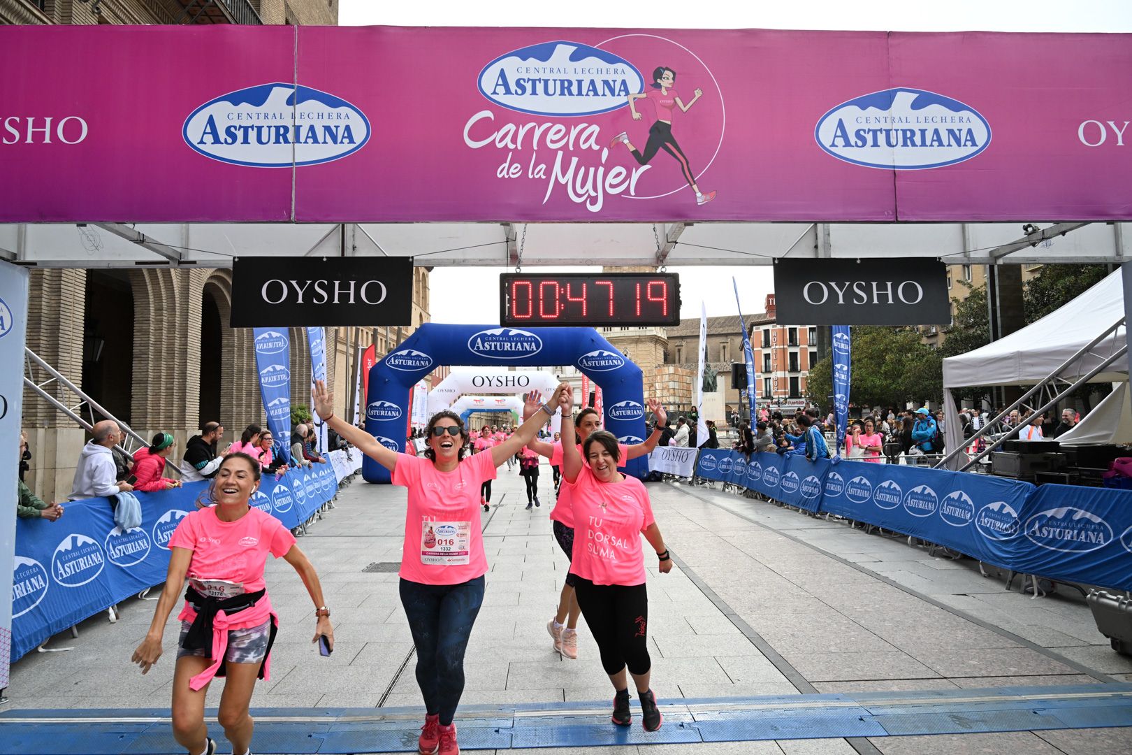 Todas las fotos de la Carrera de la Mujer de Zaragoza 2023. 5556