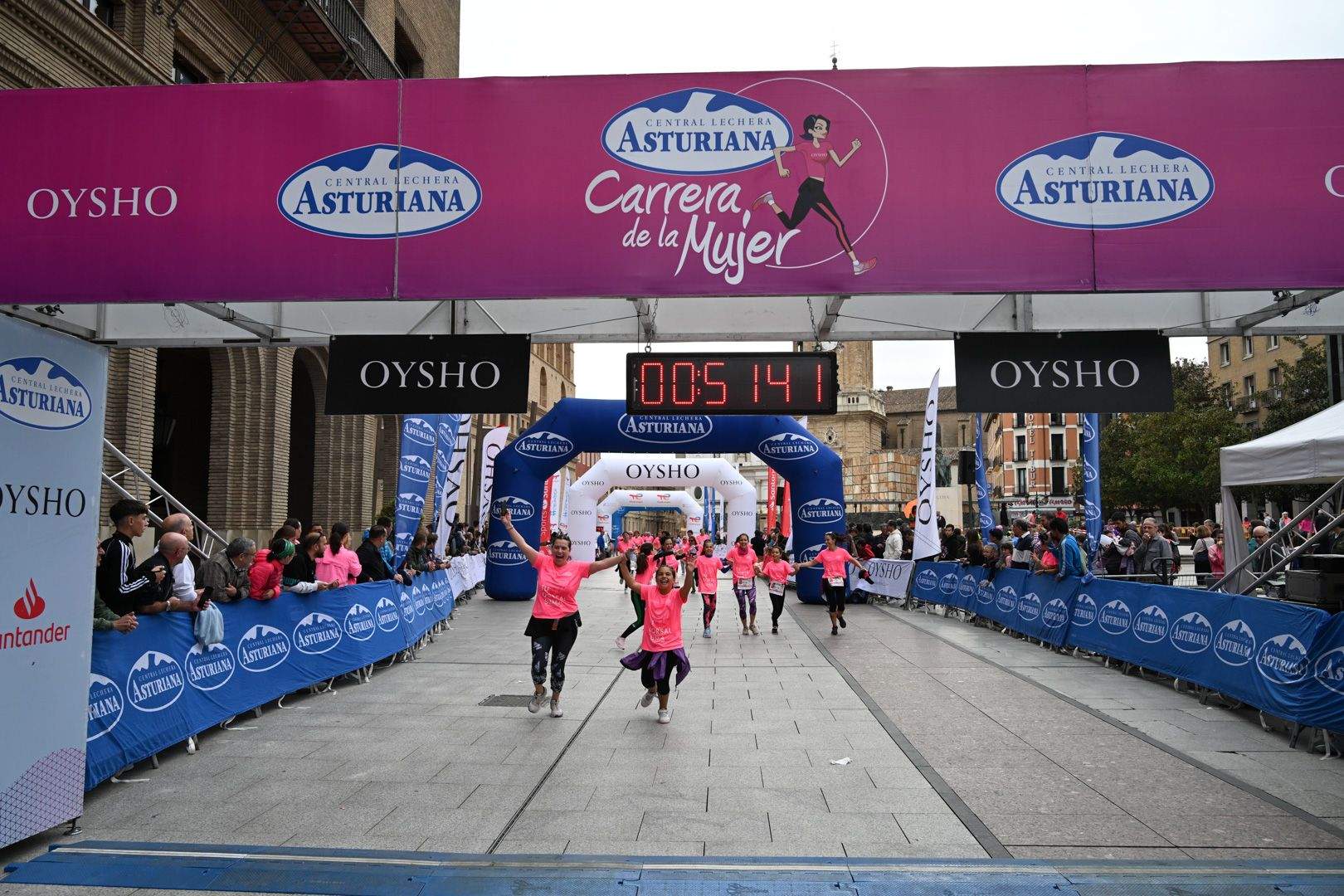 Todas las fotos de la Carrera de la Mujer de Zaragoza 2023. 5800