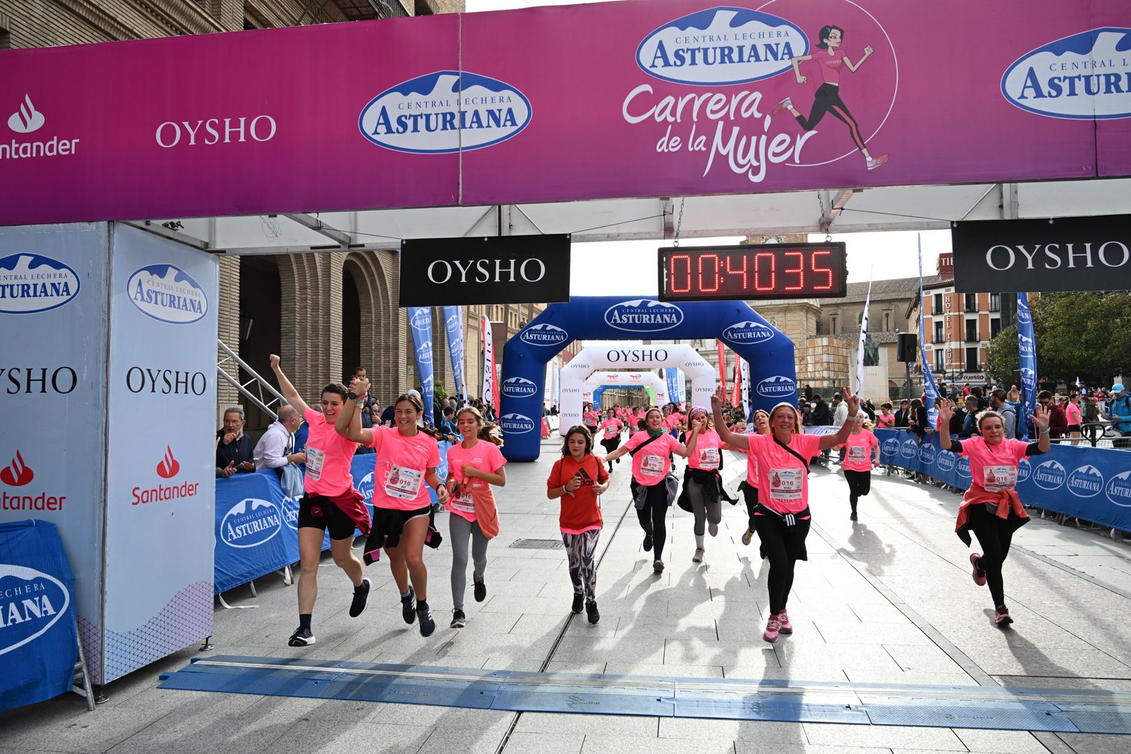 Todas las fotos de la Carrera de la Mujer de Zaragoza 2023. 5082