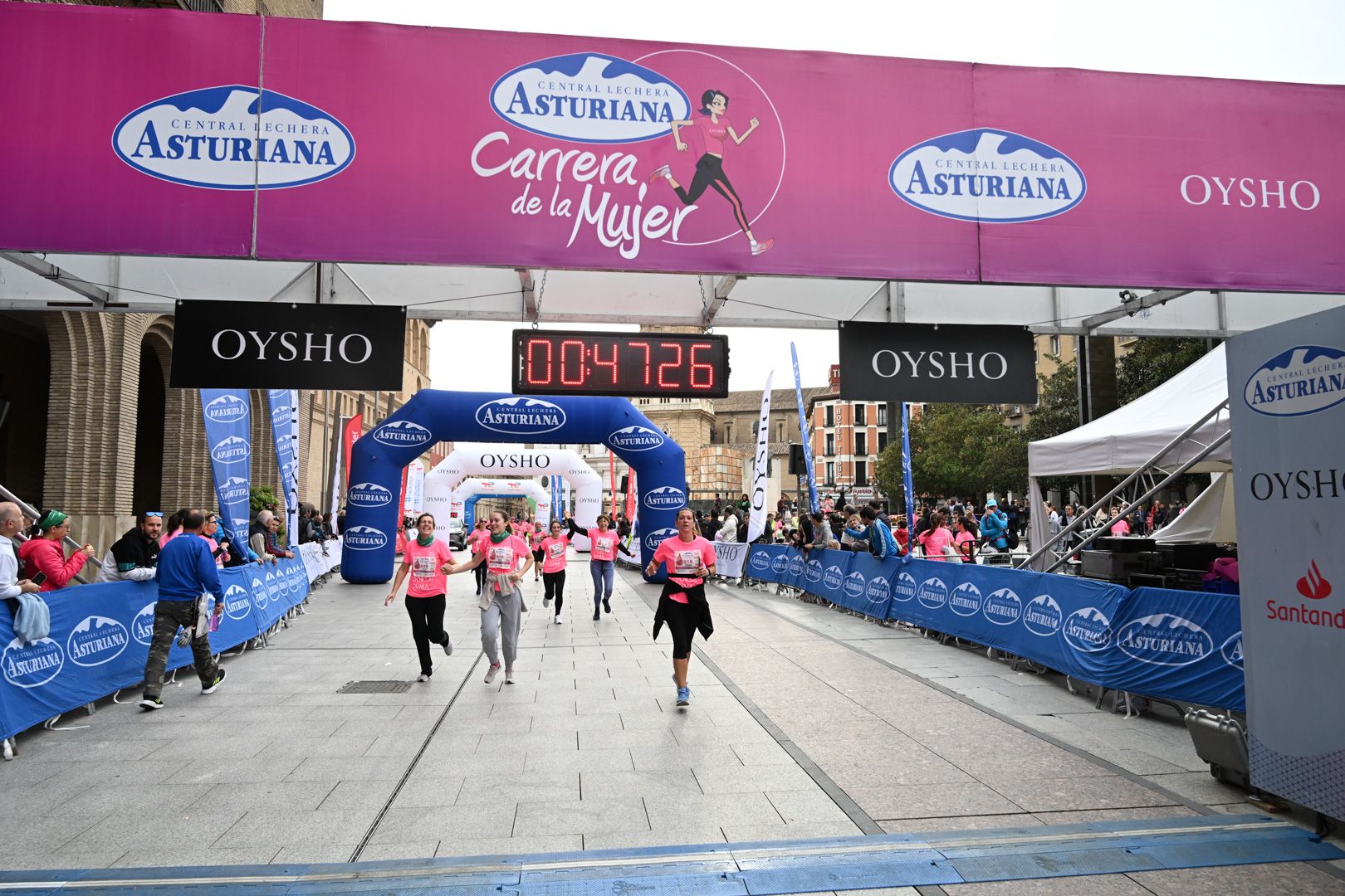 Todas las fotos de la Carrera de la Mujer de Zaragoza 2023. 5560