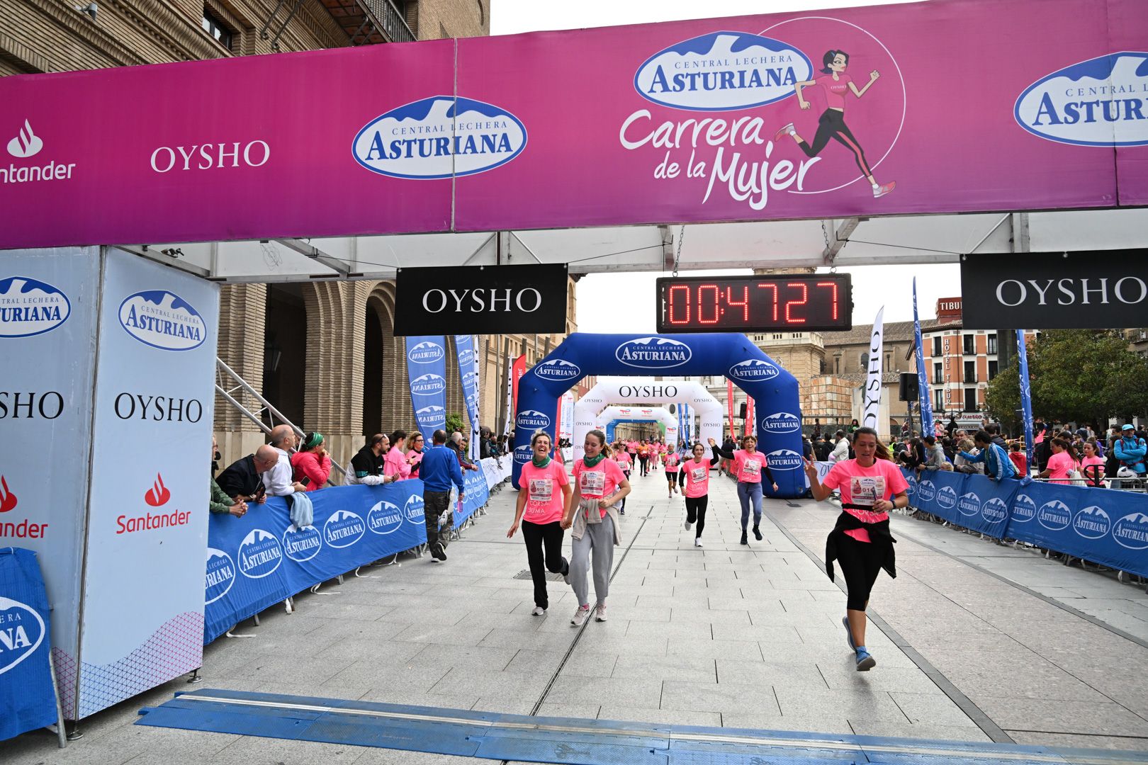 Todas las fotos de la Carrera de la Mujer de Zaragoza 2023. 5561