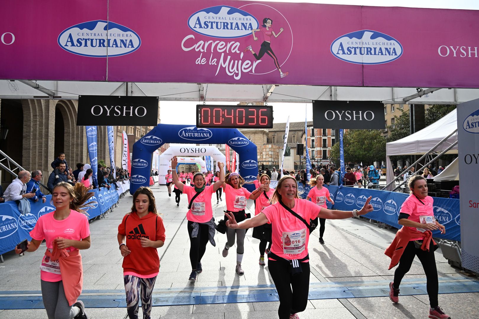 Todas las fotos de la Carrera de la Mujer de Zaragoza 2023. 5084