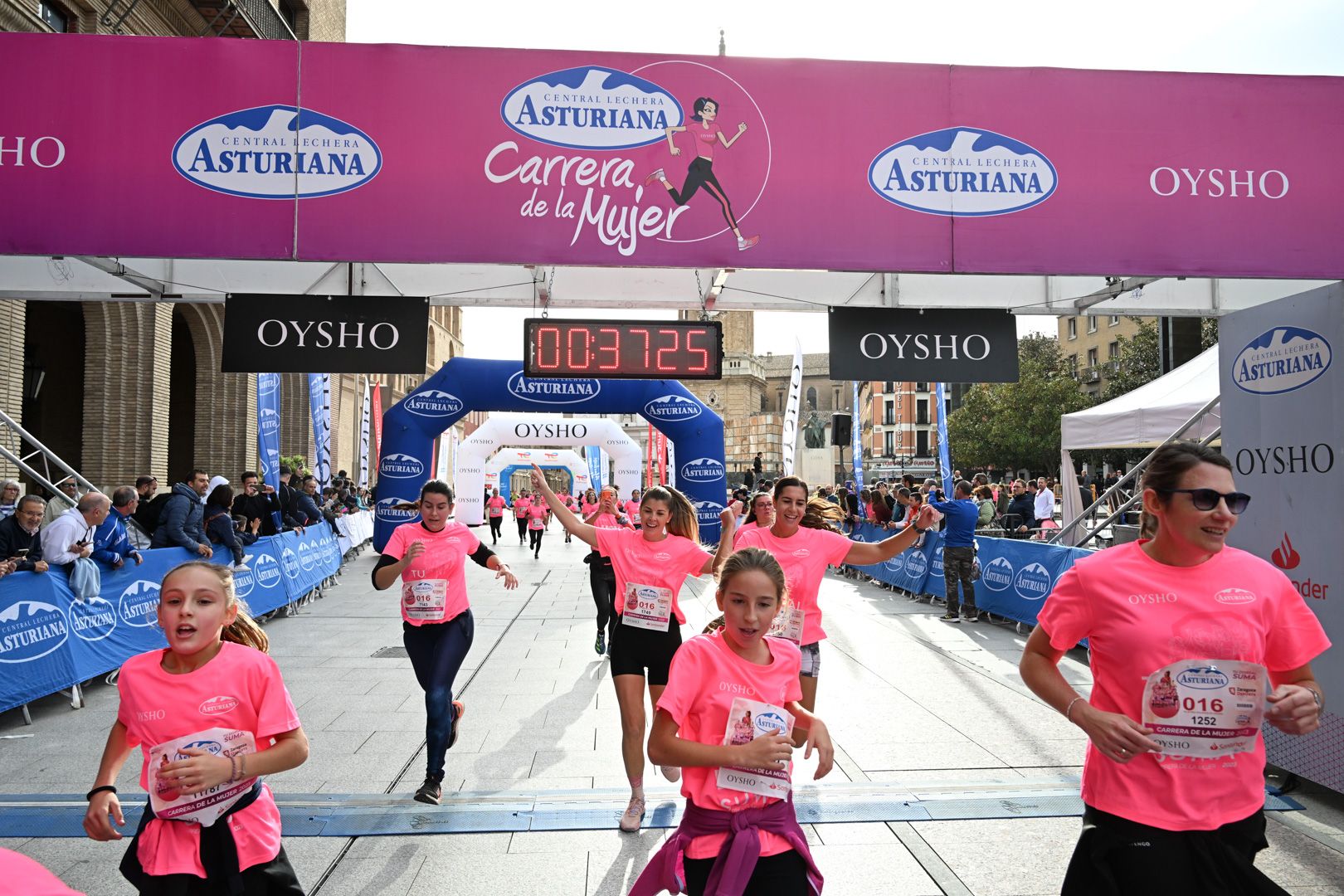 Todas las fotos de la Carrera de la Mujer de Zaragoza 2023. 4846