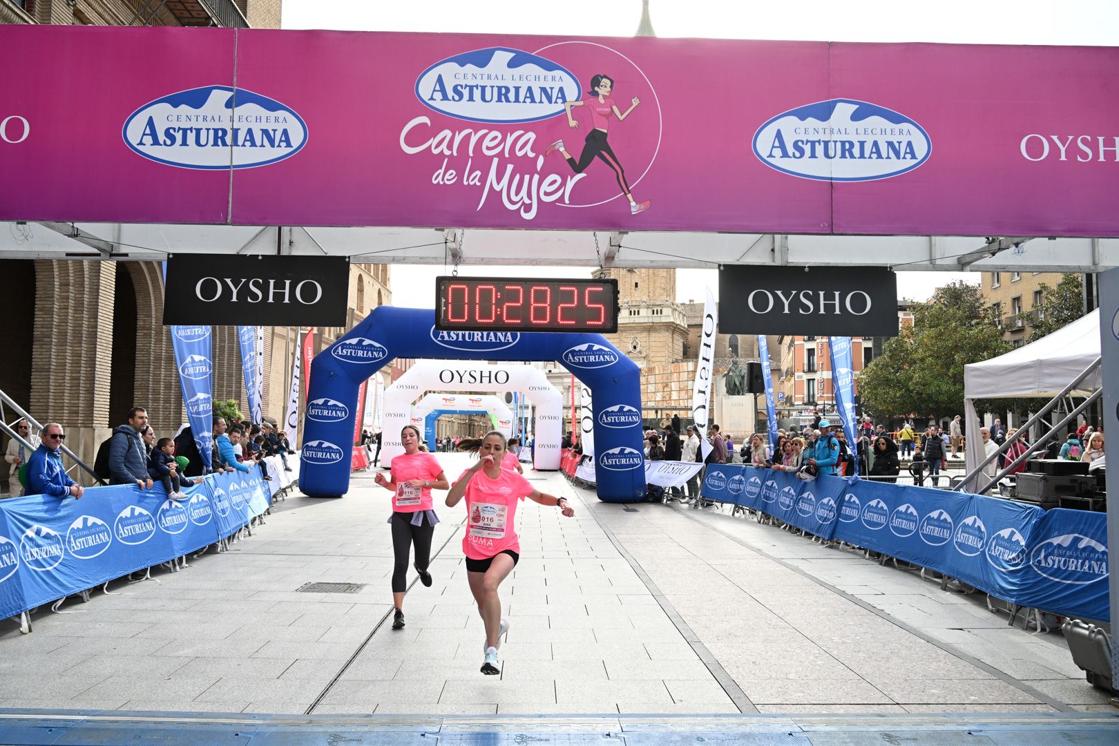 Todas las fotos de la Carrera de la Mujer de Zaragoza 2023. 4389