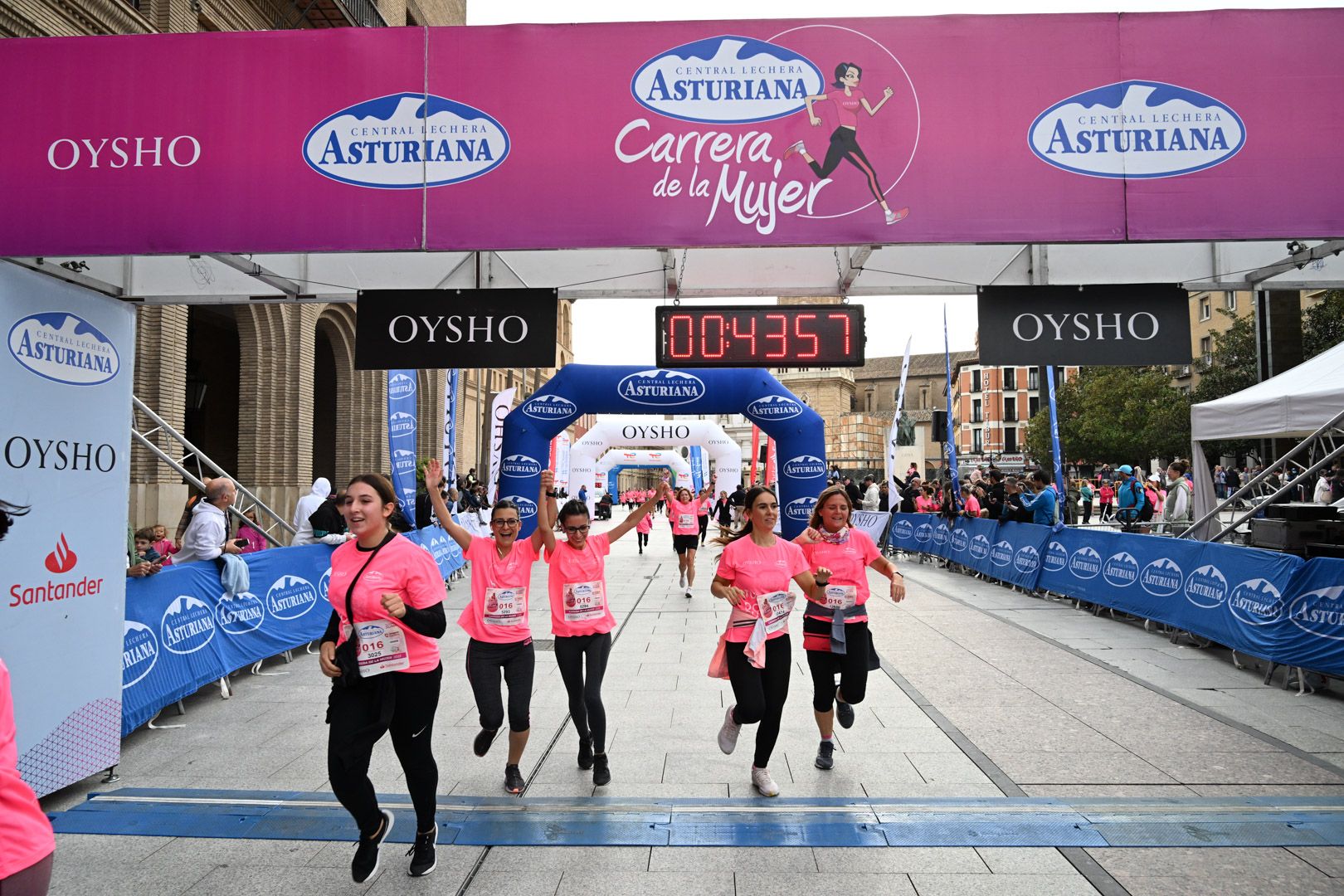 Todas las fotos de la Carrera de la Mujer de Zaragoza 2023. 5329