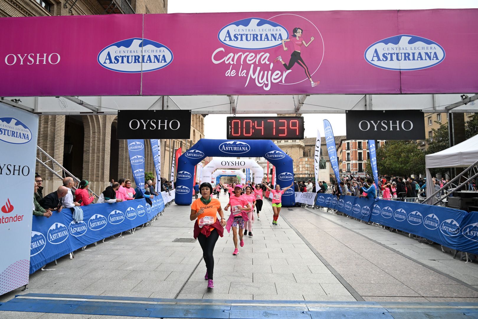 Todas las fotos de la Carrera de la Mujer de Zaragoza 2023. 5574