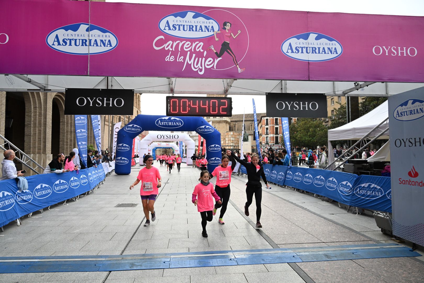 Todas las fotos de la Carrera de la Mujer de Zaragoza 2023. 5333