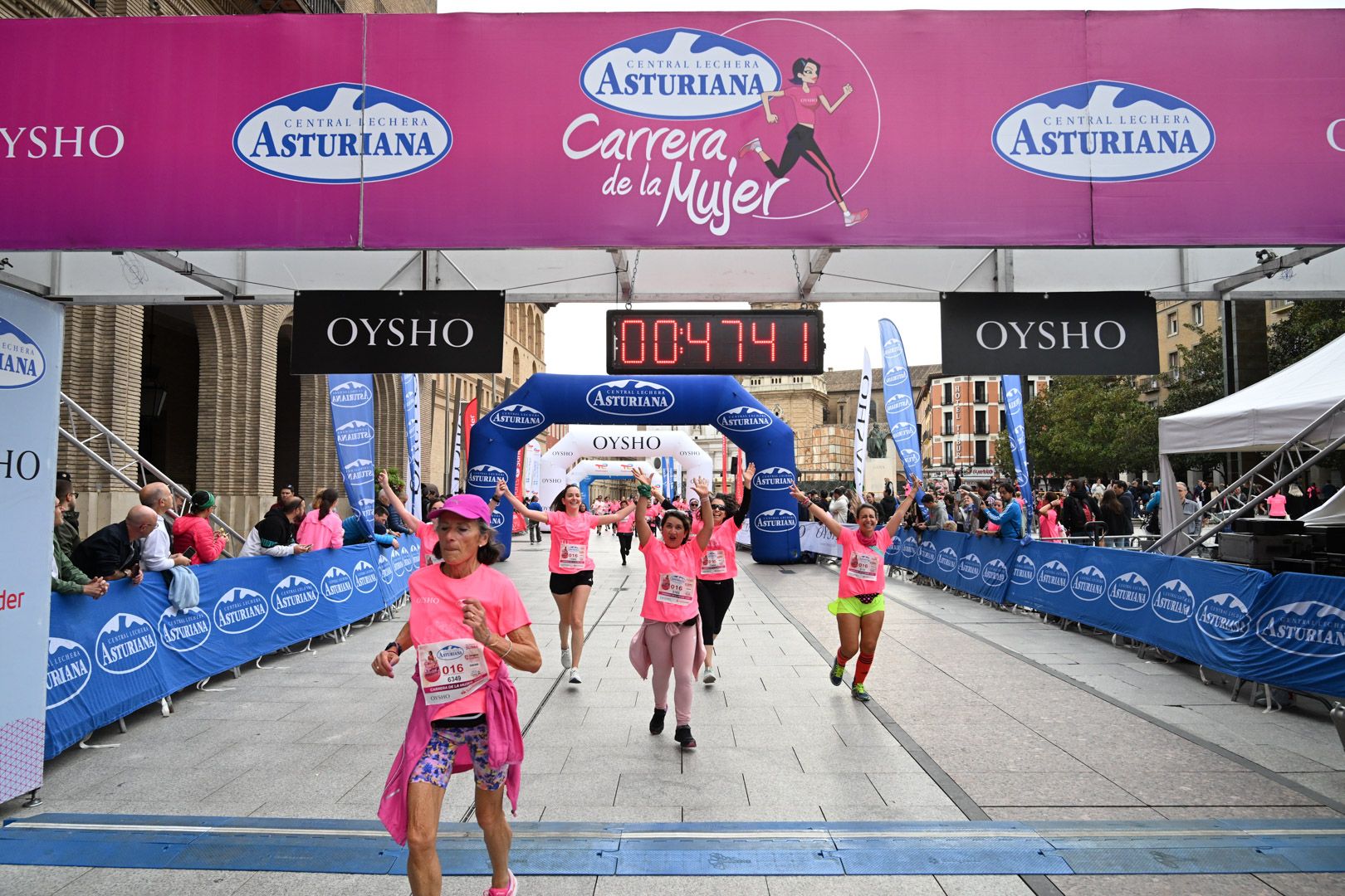 Todas las fotos de la Carrera de la Mujer de Zaragoza 2023. 5576